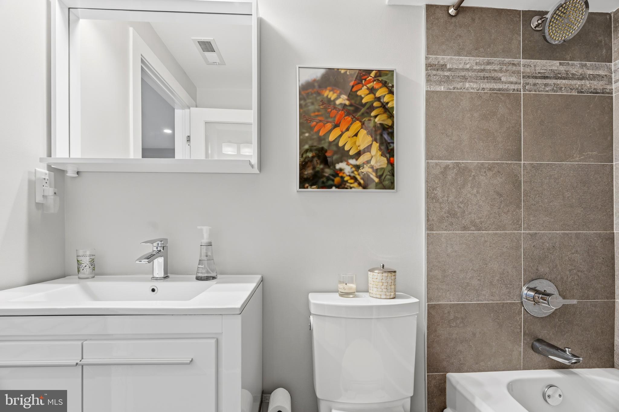 FAIRMOUNT - Residential