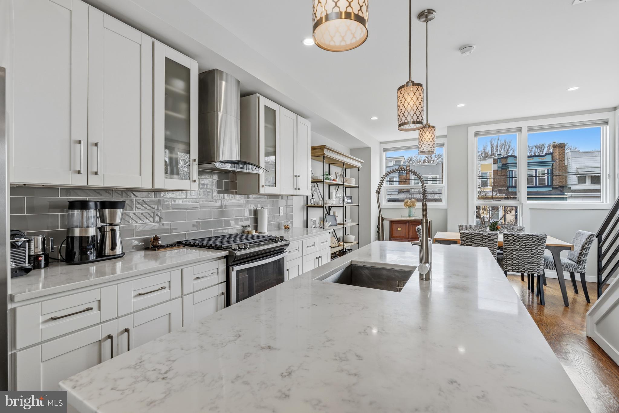 FAIRMOUNT - Residential