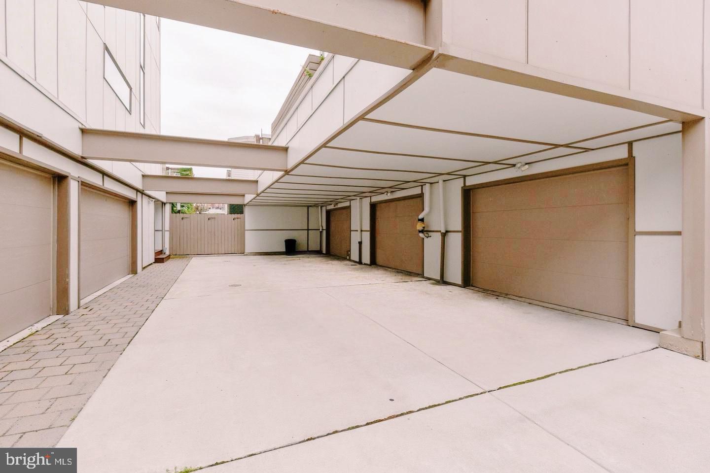 FAIRMOUNT - Residential