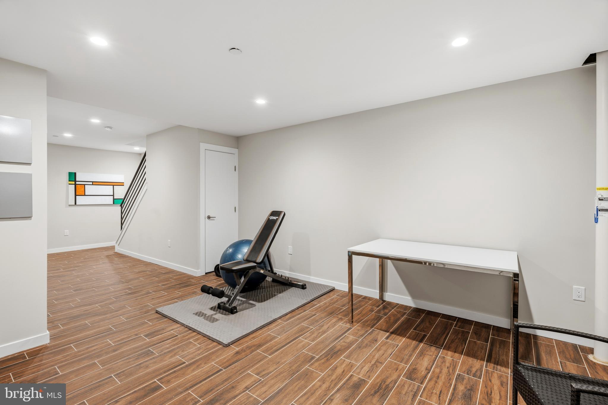 FAIRMOUNT - Residential