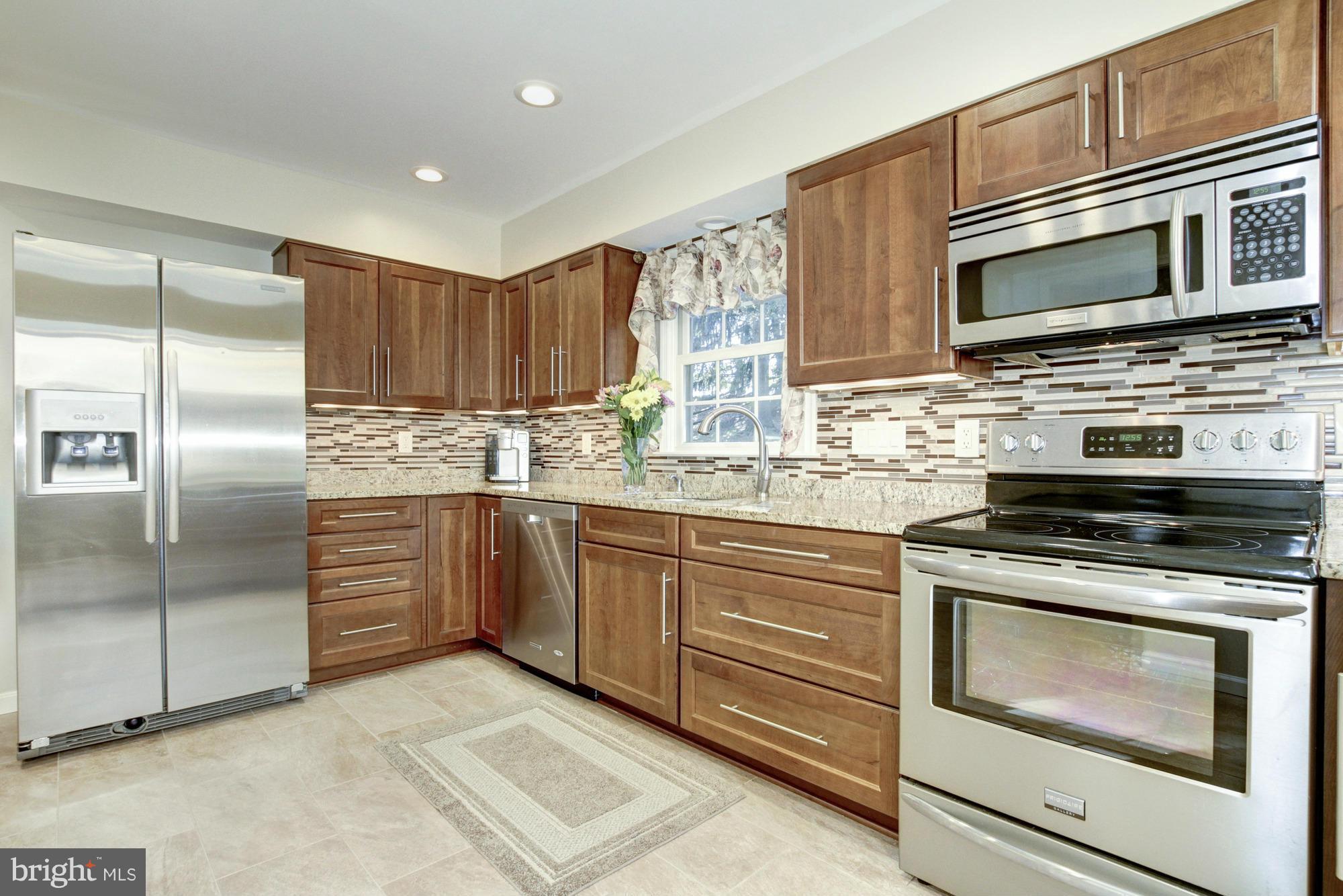 WILLOW RIDGE - Residential