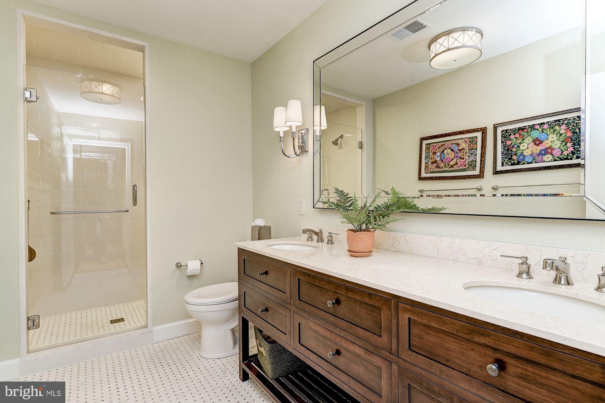 KENWOOD - Residential