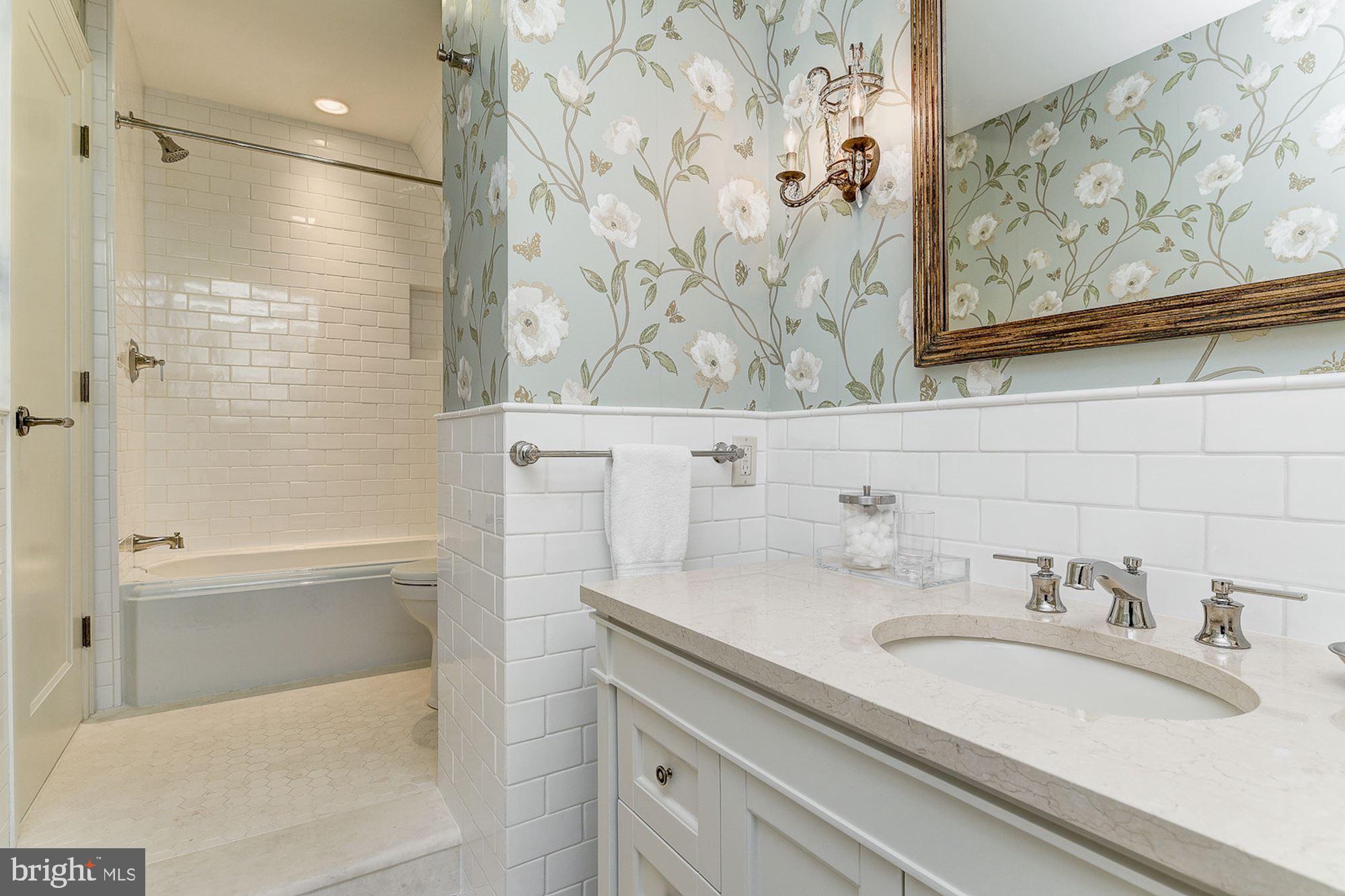 KENWOOD - Residential