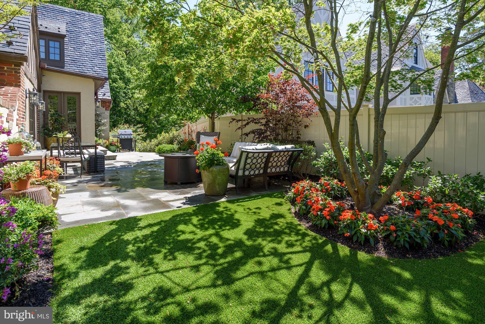 KENWOOD - Residential