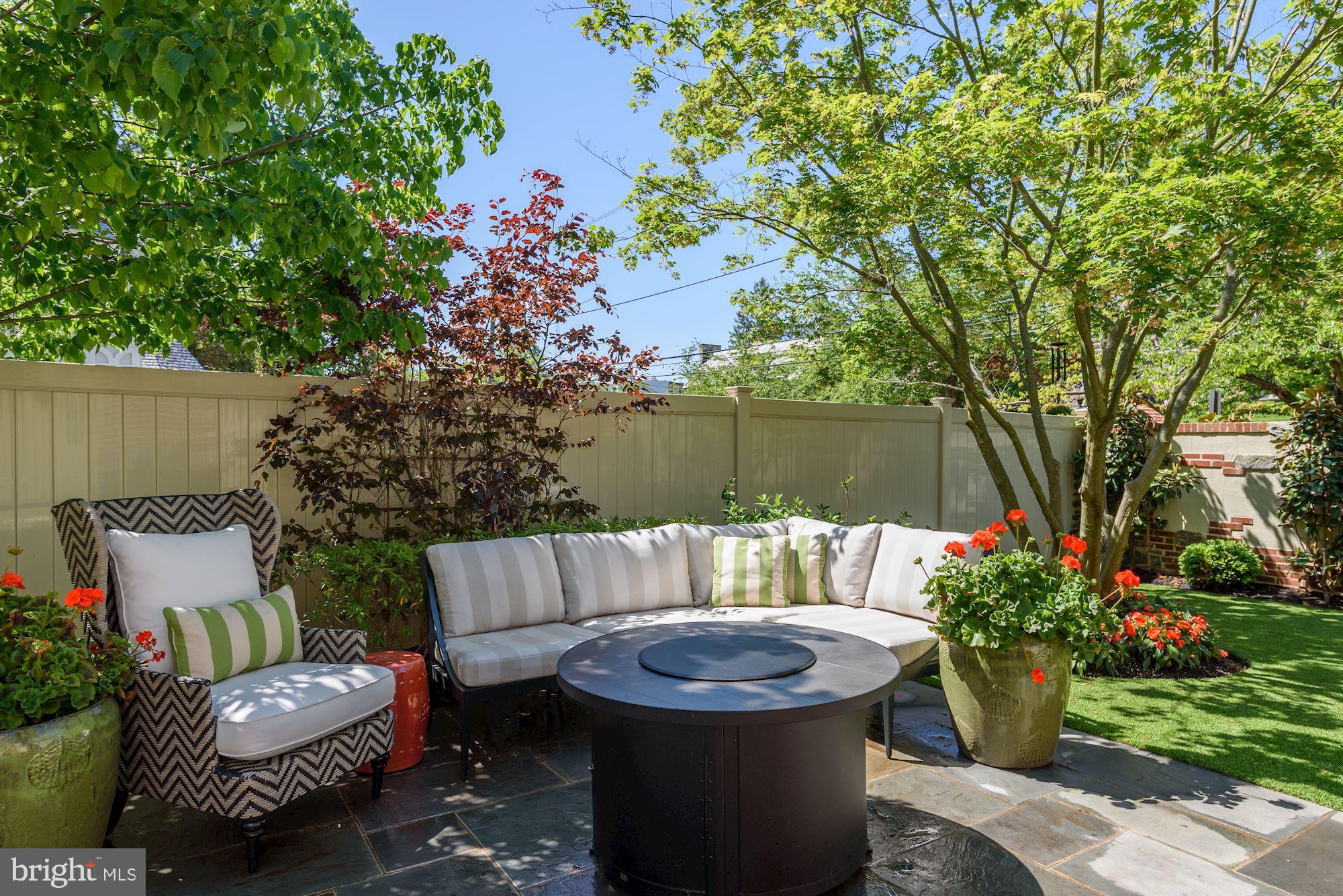 KENWOOD - Residential