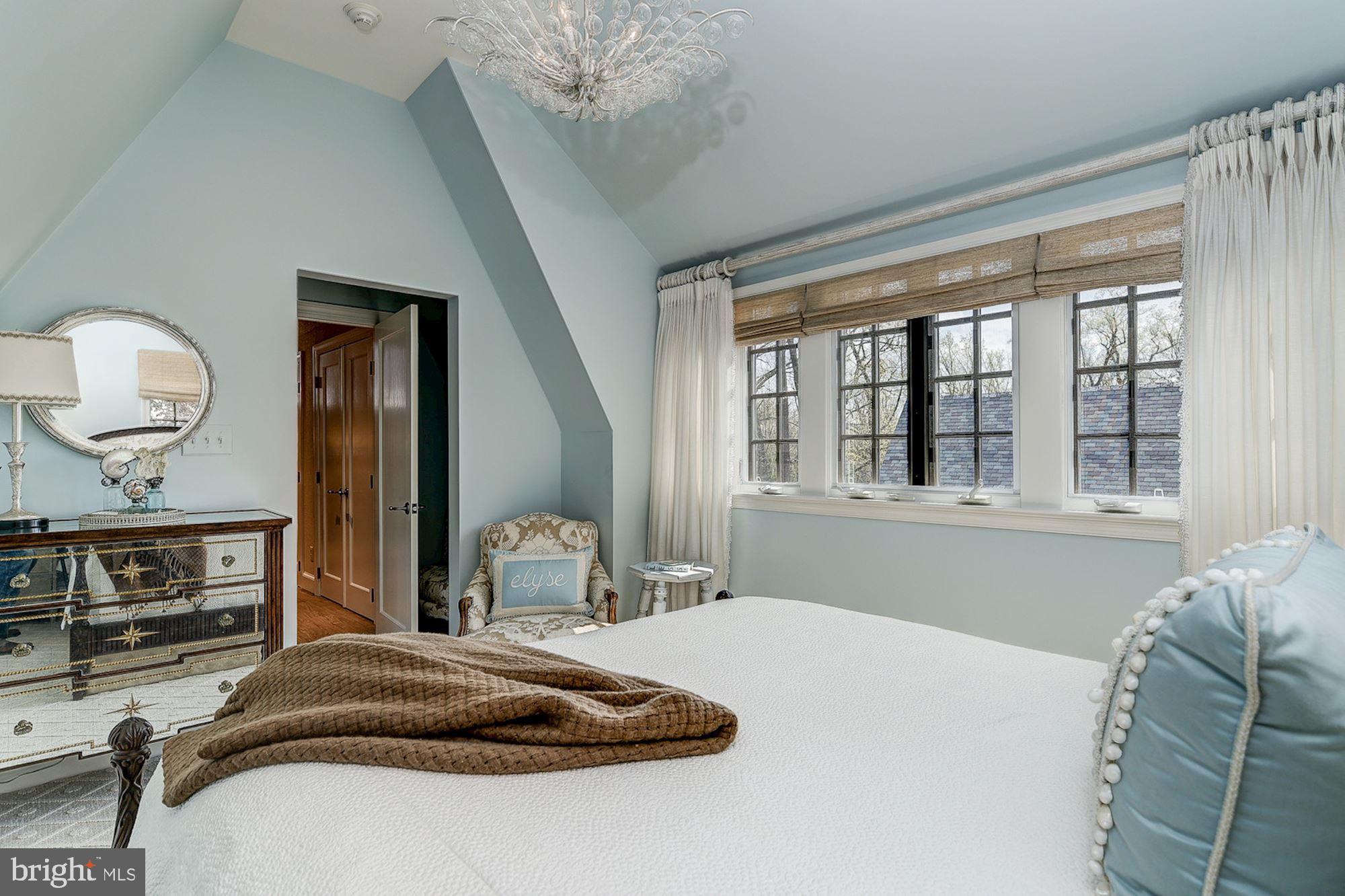 KENWOOD - Residential