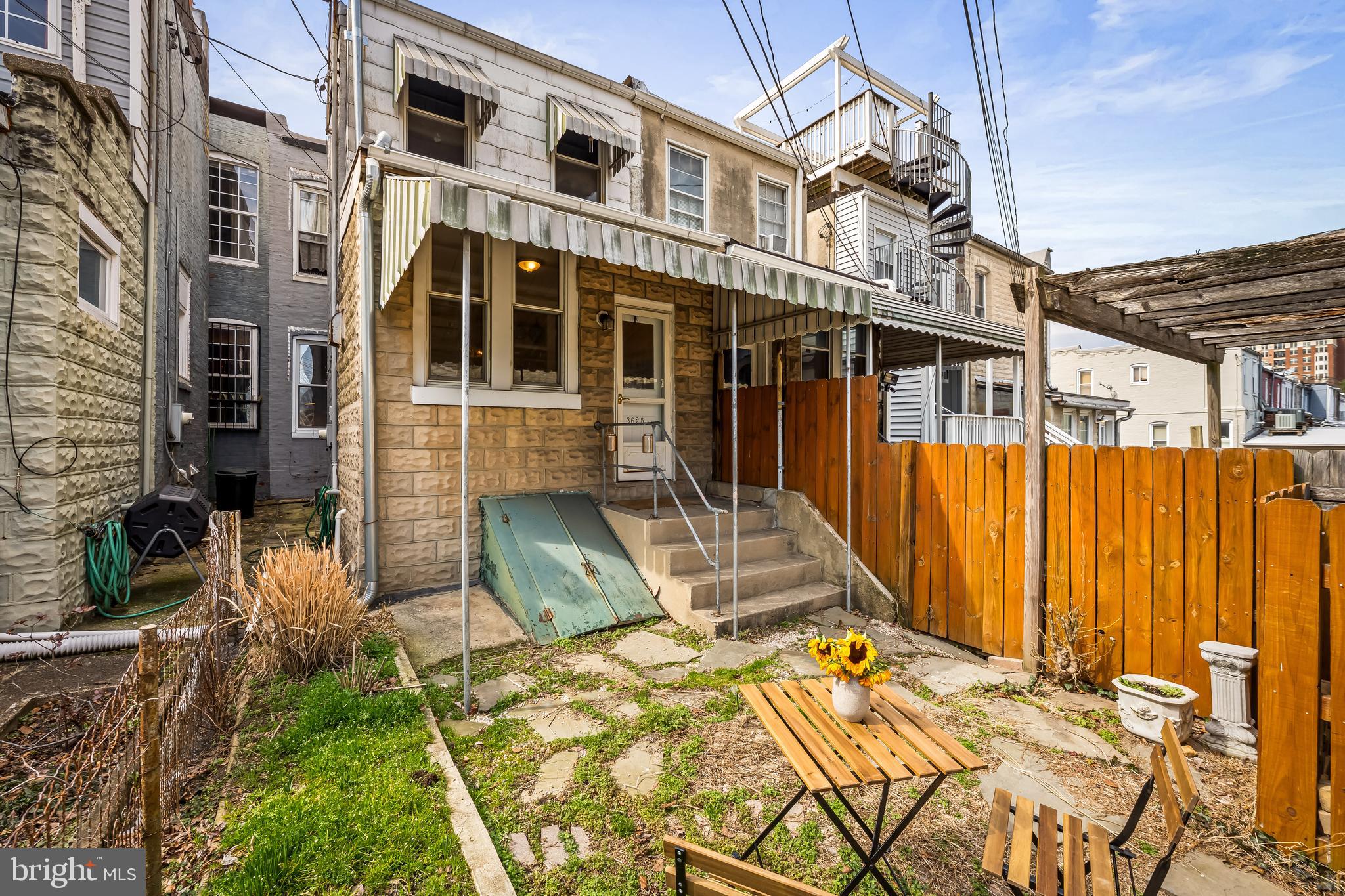 HAMPDEN HISTORIC DISTRICT - Residential