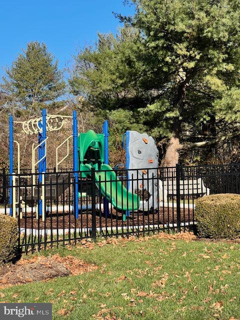 WESTRIDGE ESTATES - Residential Lease