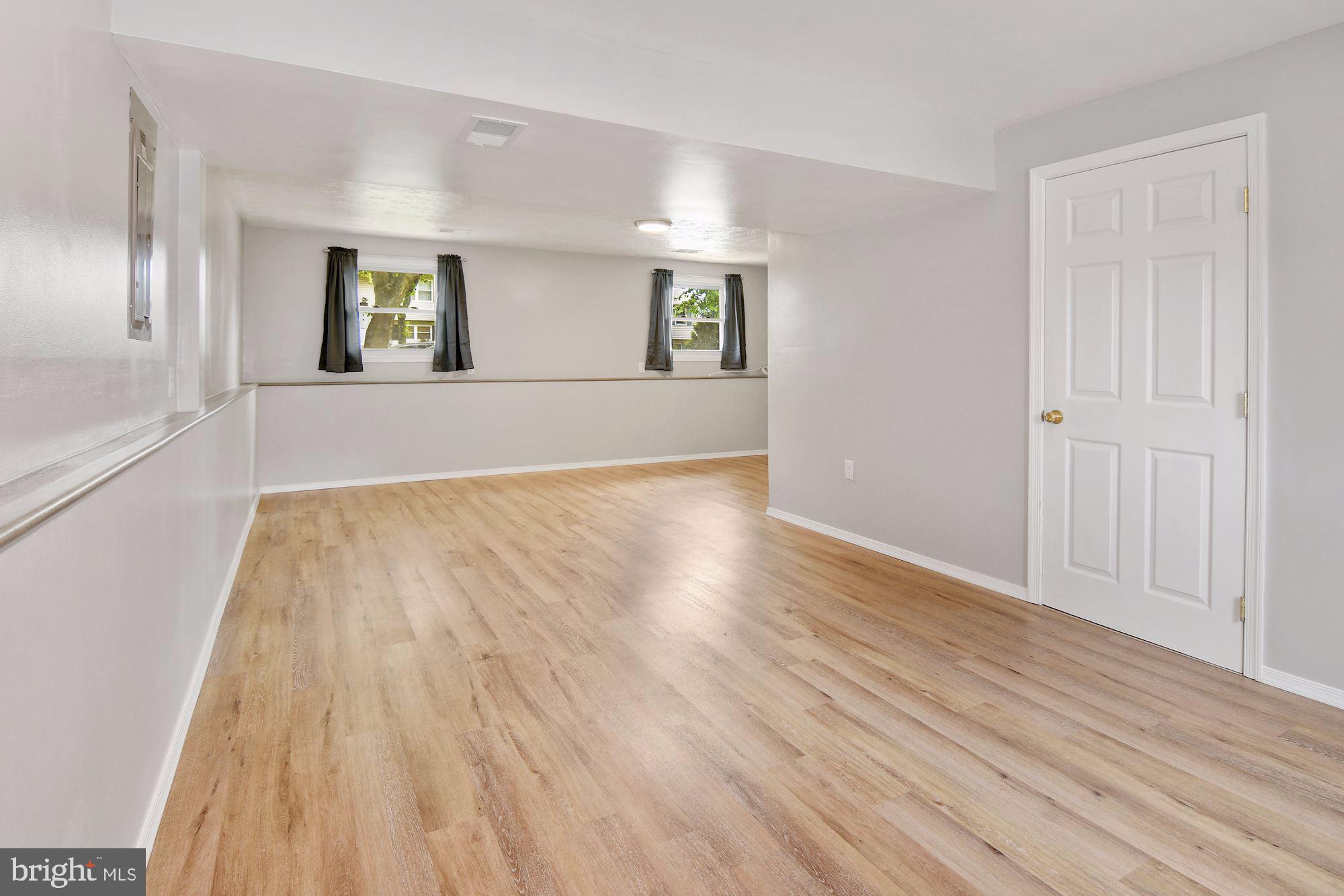 THE PROVINCES - Residential