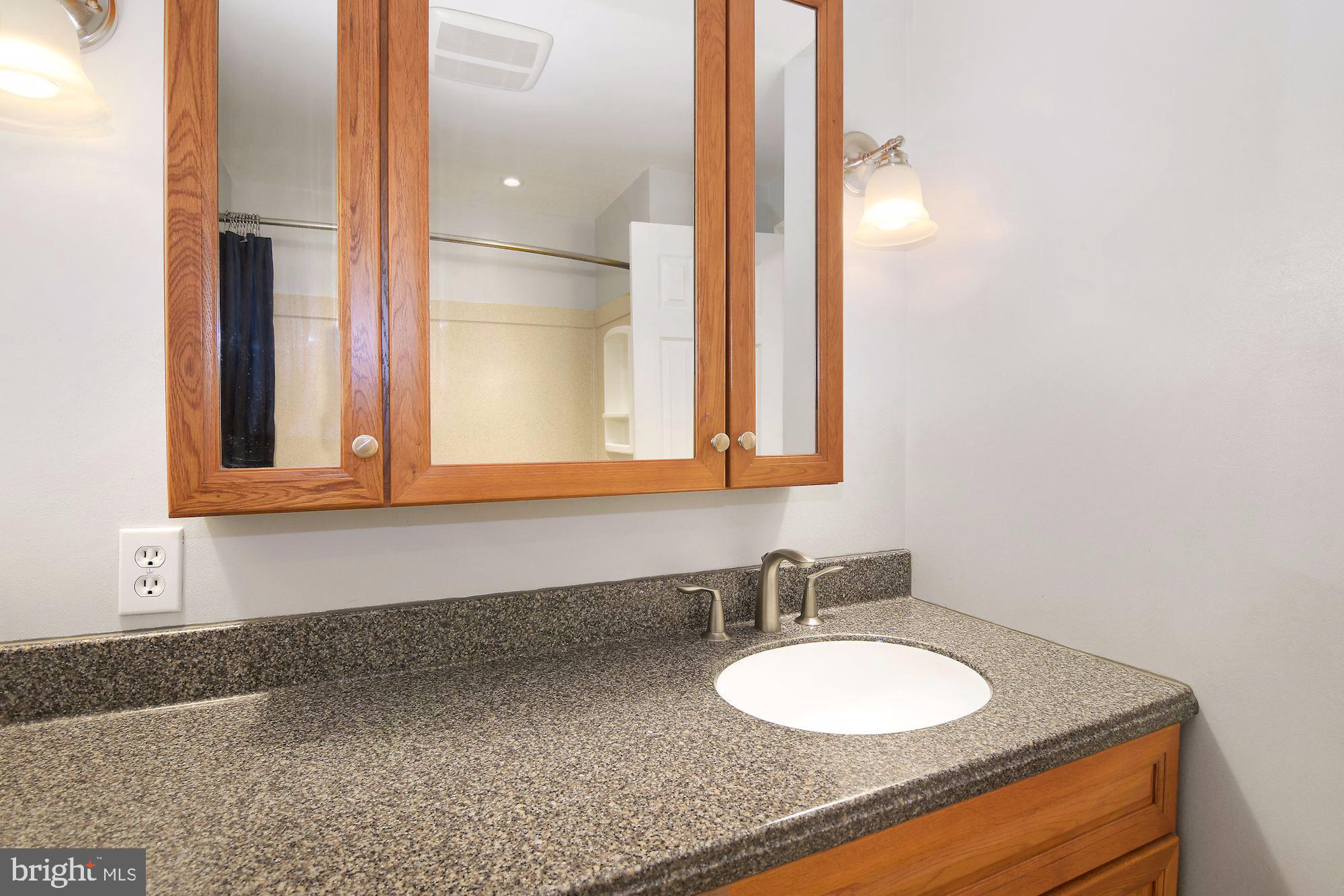 THE PROVINCES - Residential