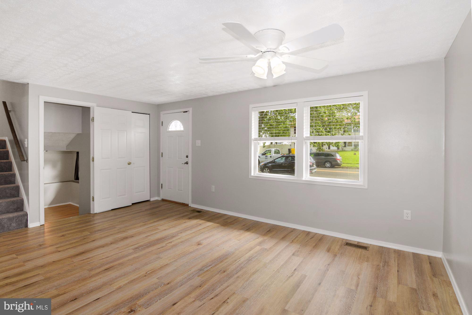 THE PROVINCES - Residential