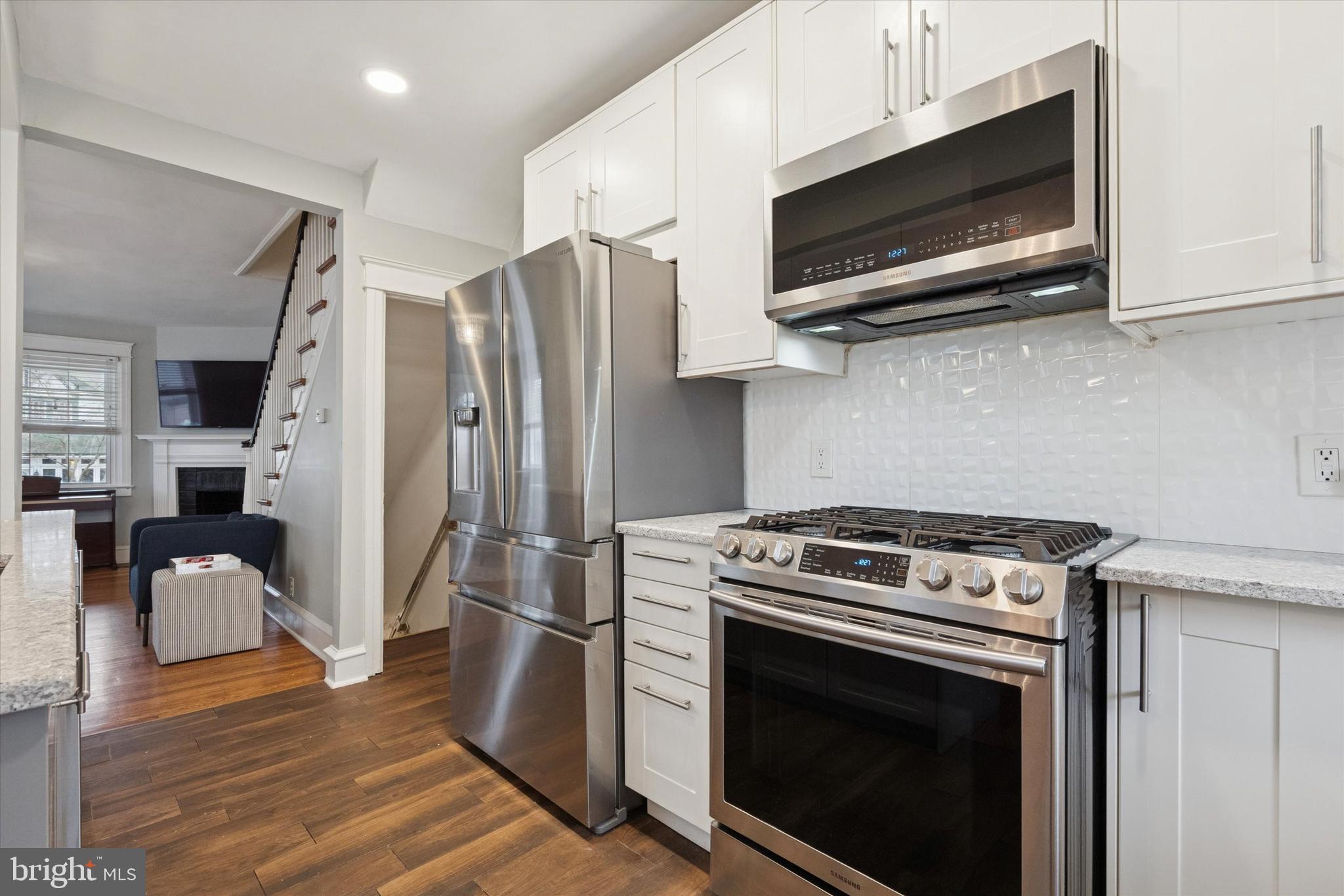 ARDMORE CROSSING - Residential