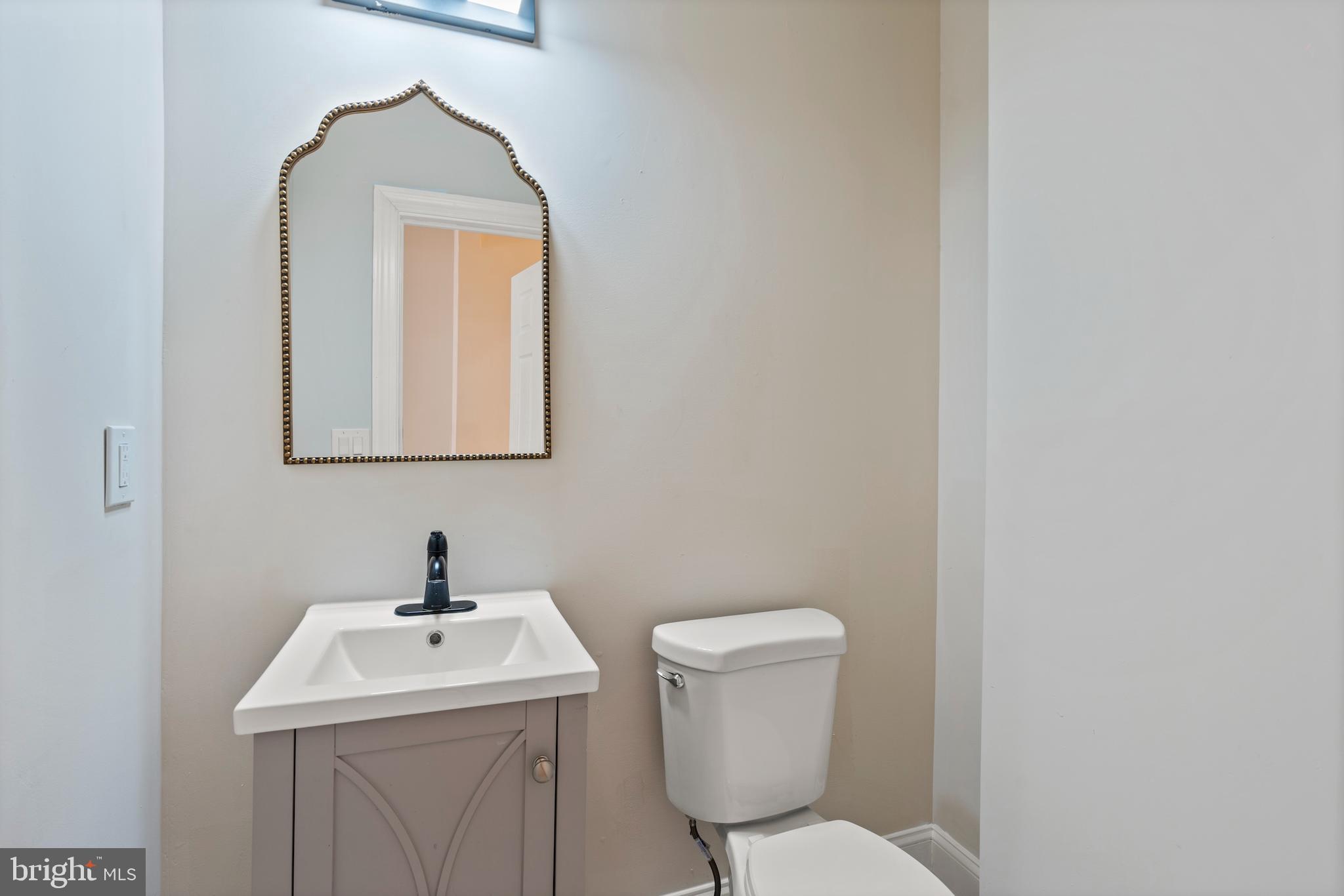 LITTLE ITALY - Residential Lease