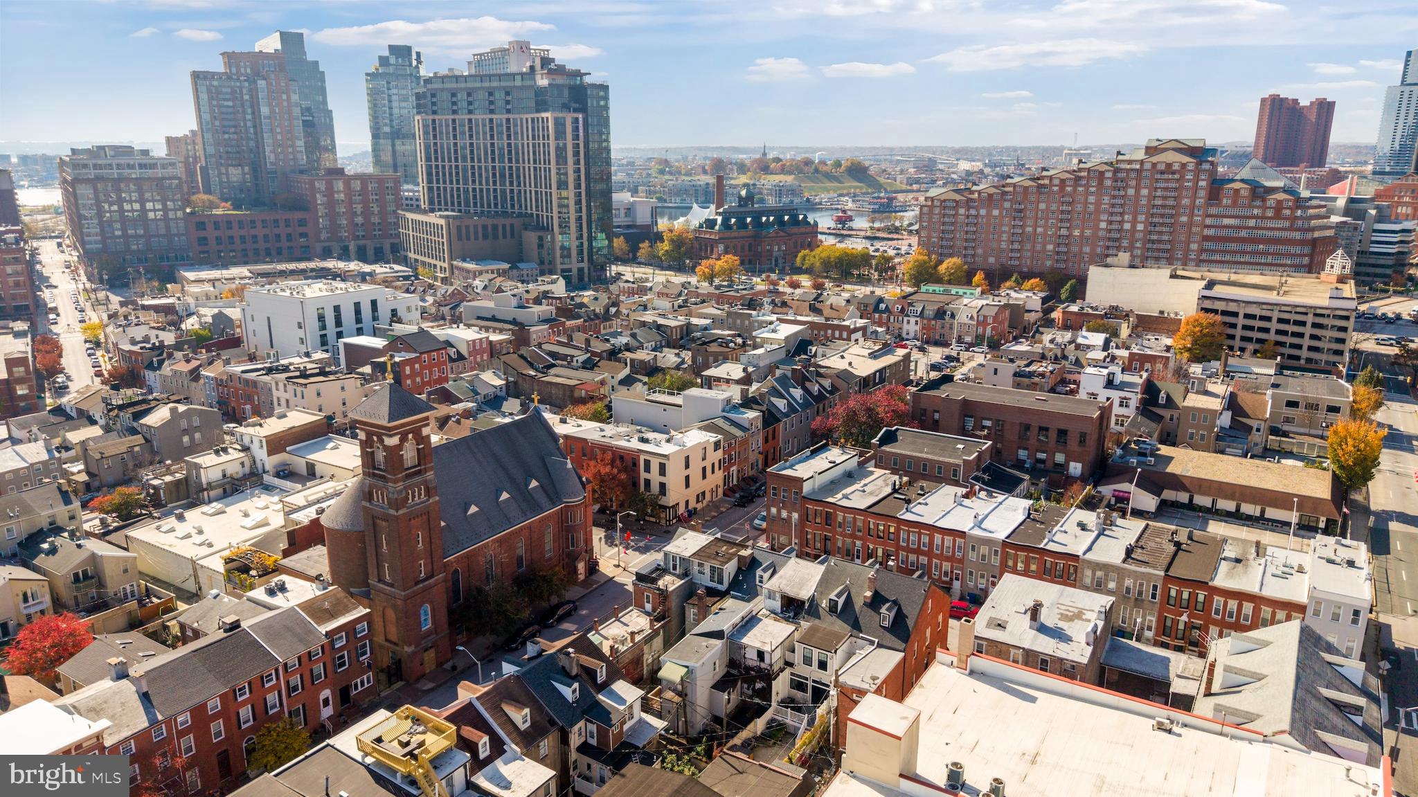 LITTLE ITALY - Residential Lease