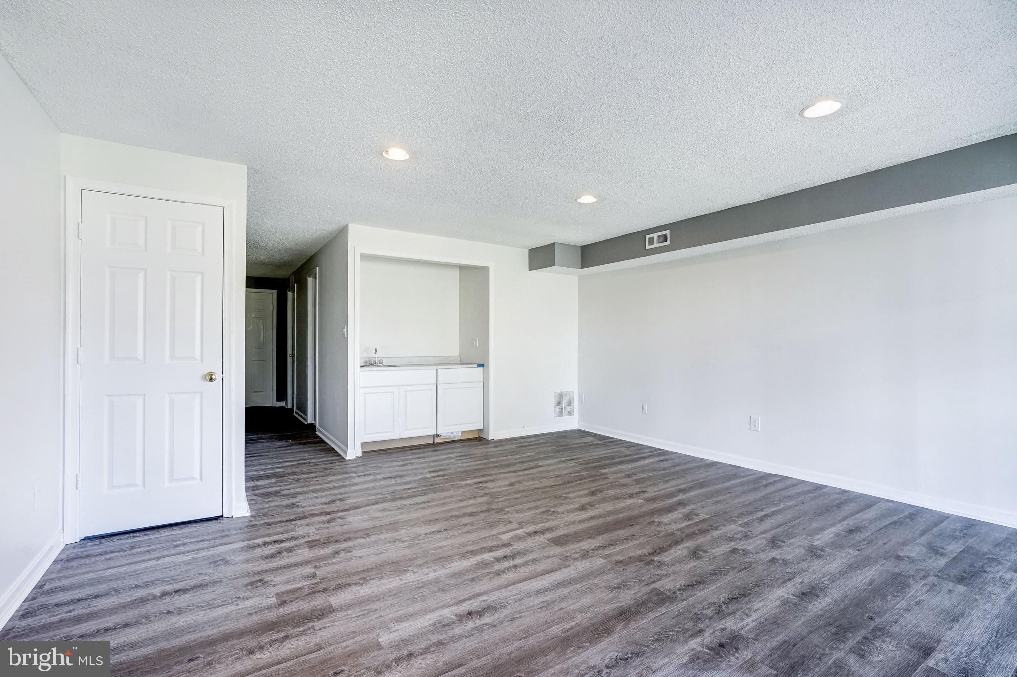 PENDERBROOK - Residential