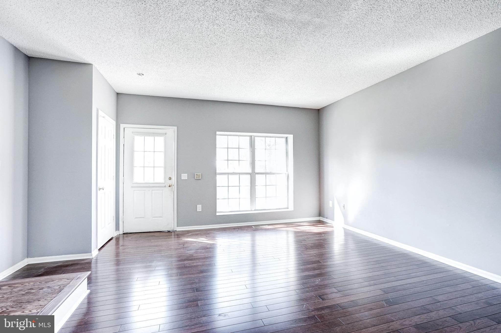 PENDERBROOK - Residential