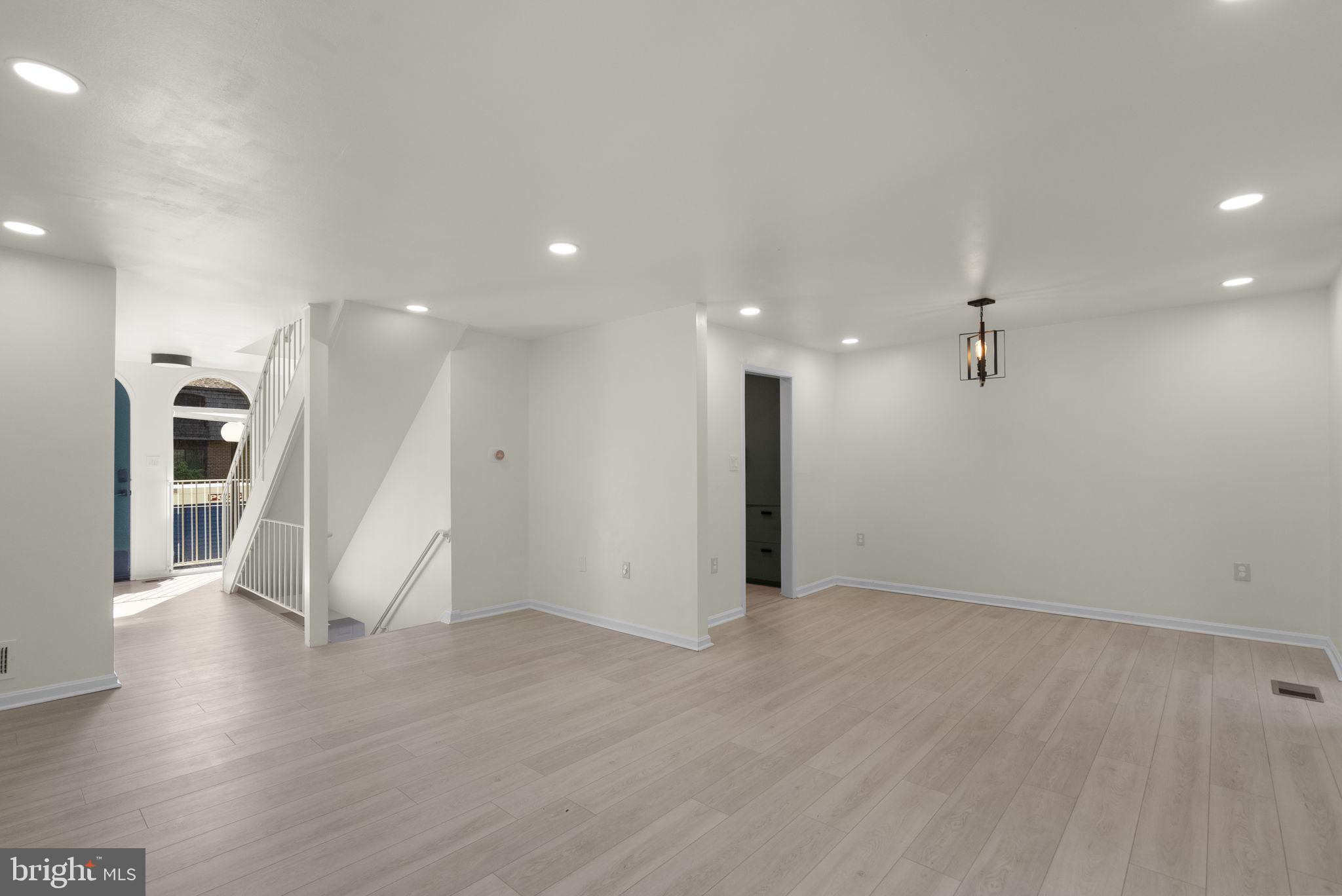 INVERNESS FOREST - Residential