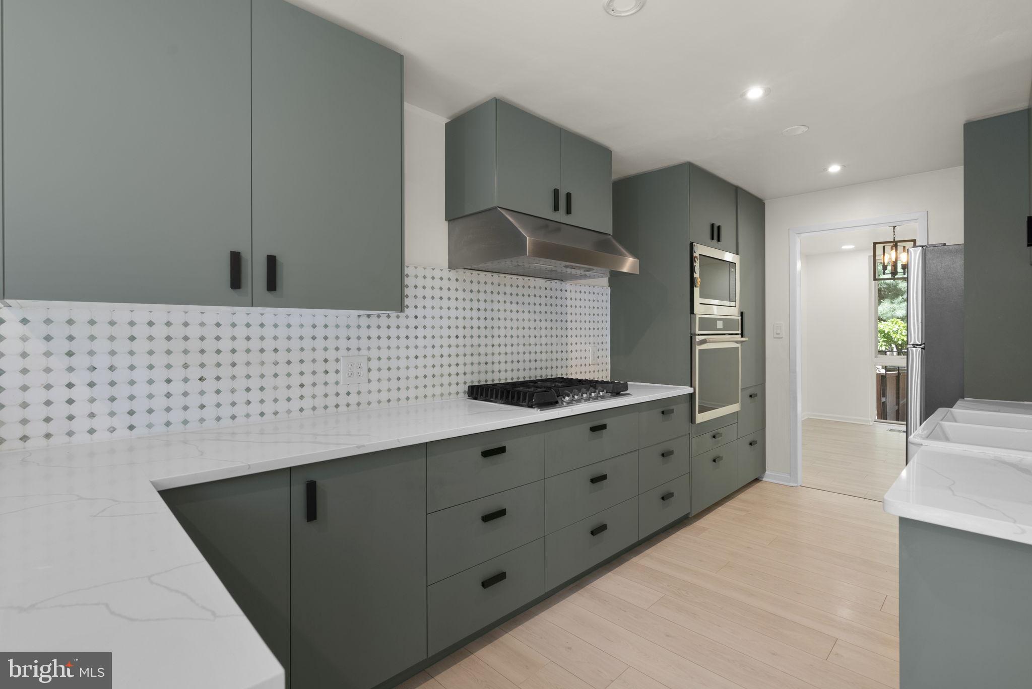INVERNESS FOREST - Residential