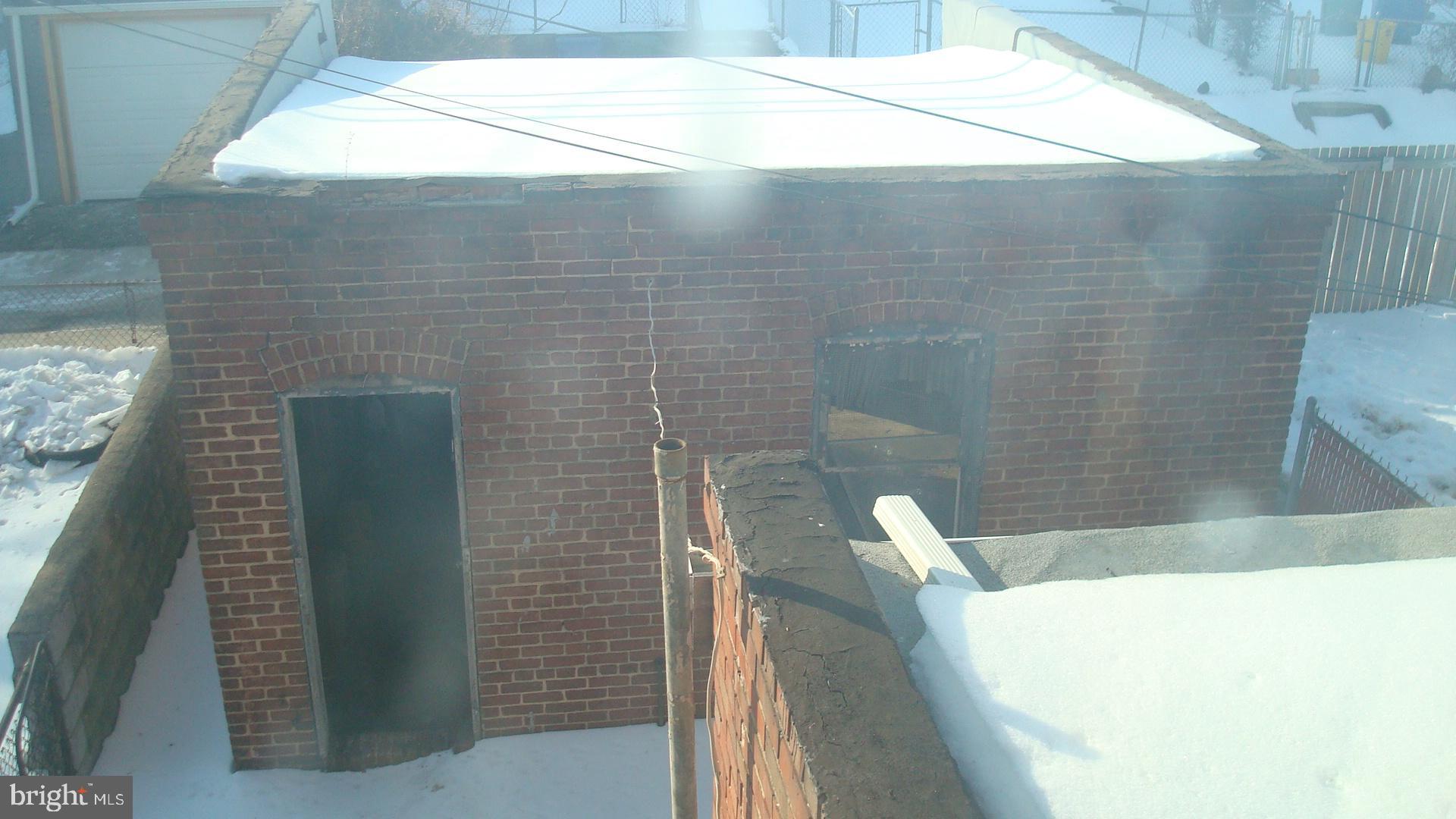 MONTEBELLO LAKE - Residential