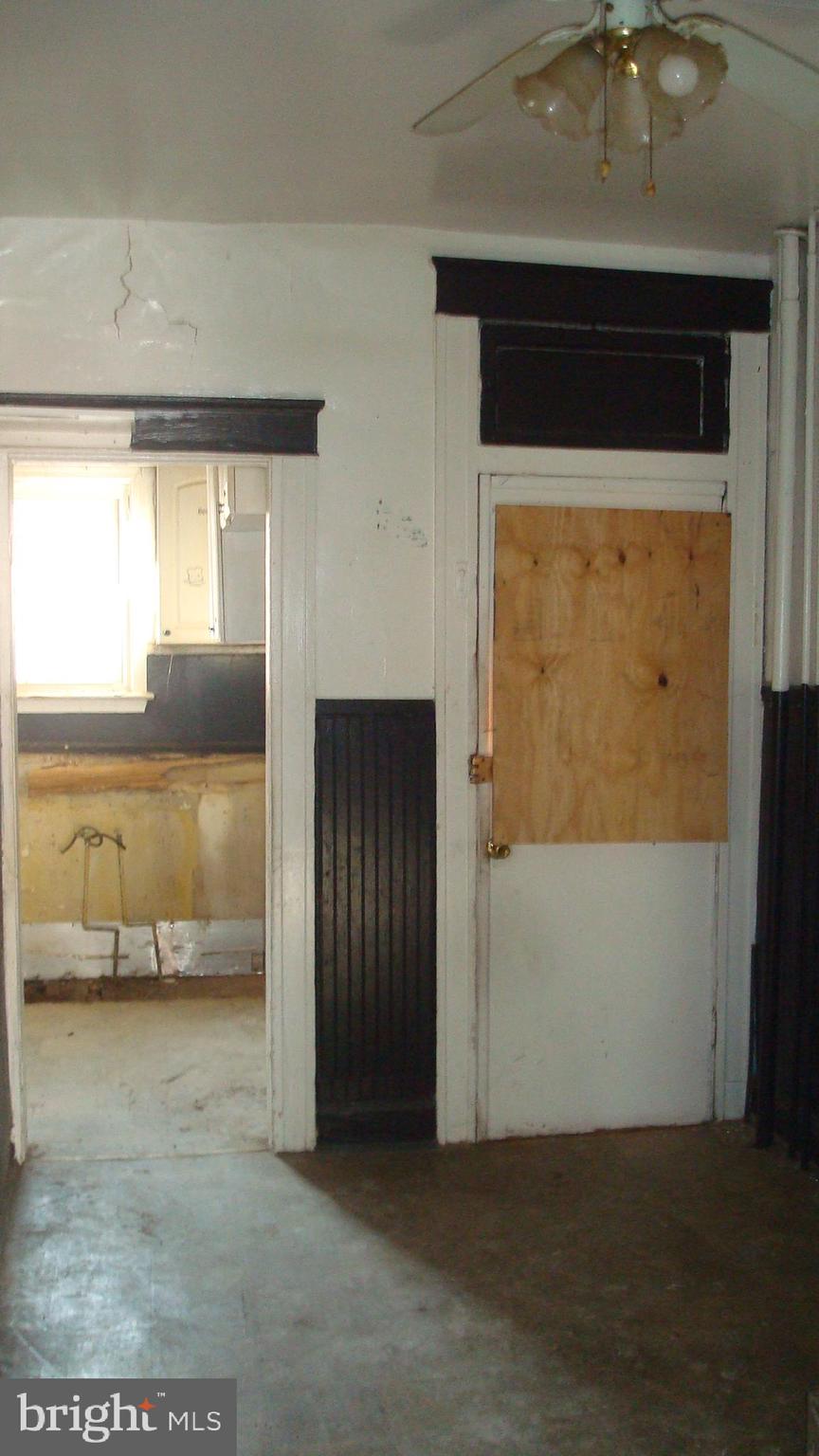 MONTEBELLO LAKE - Residential