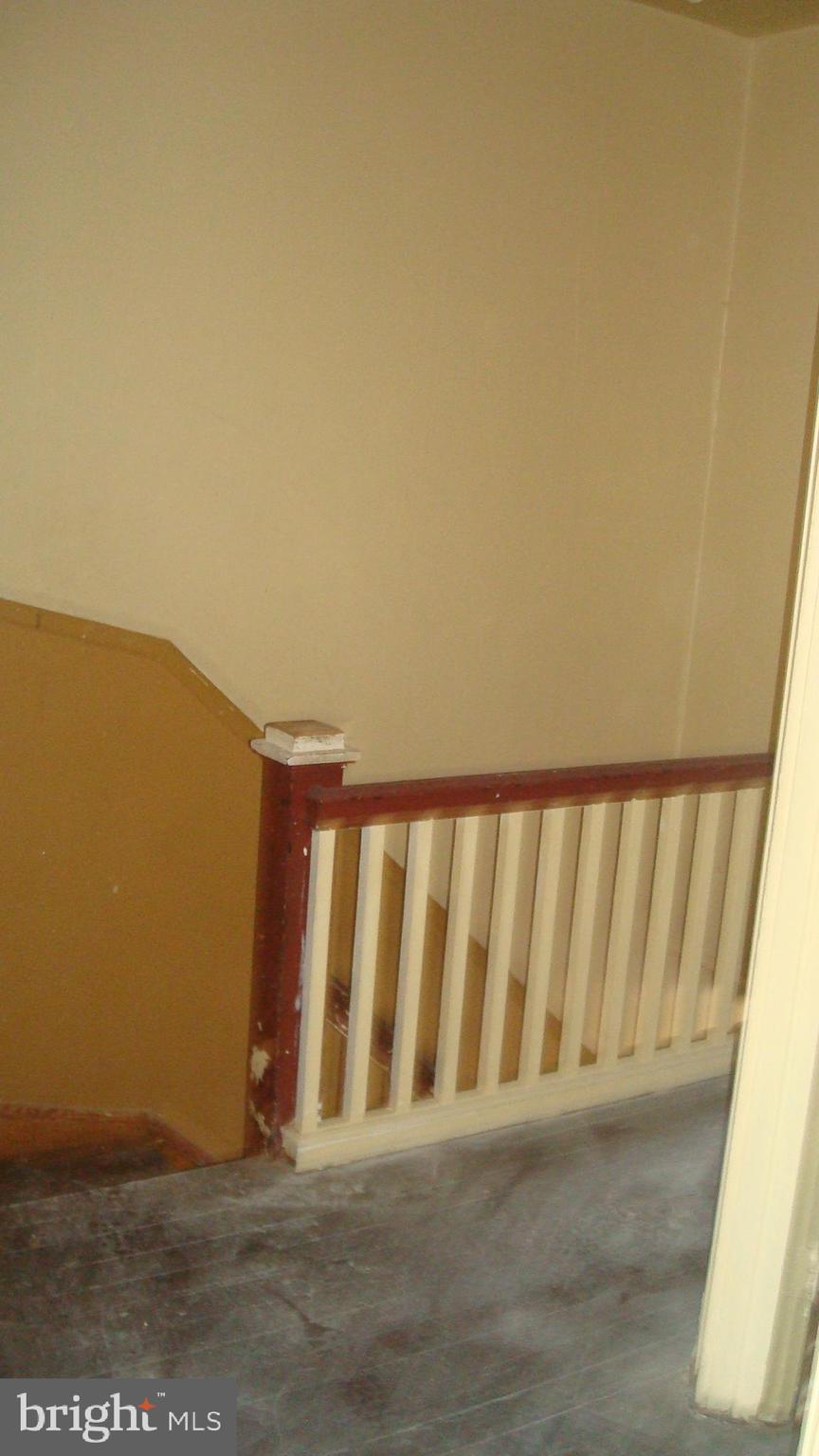 MONTEBELLO LAKE - Residential