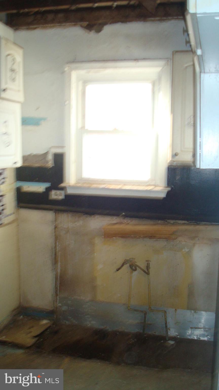 MONTEBELLO LAKE - Residential