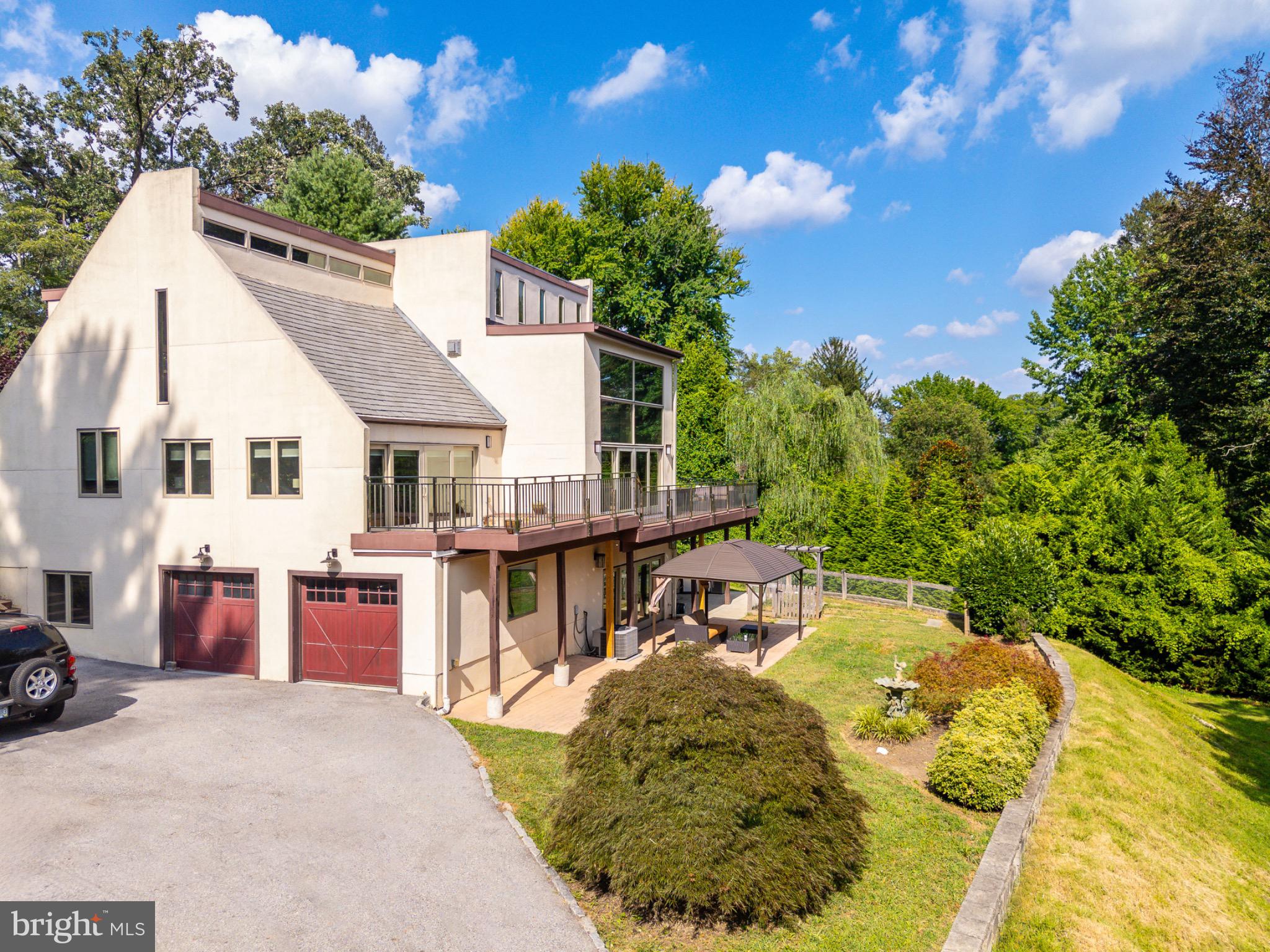 GLADWYNE - Residential