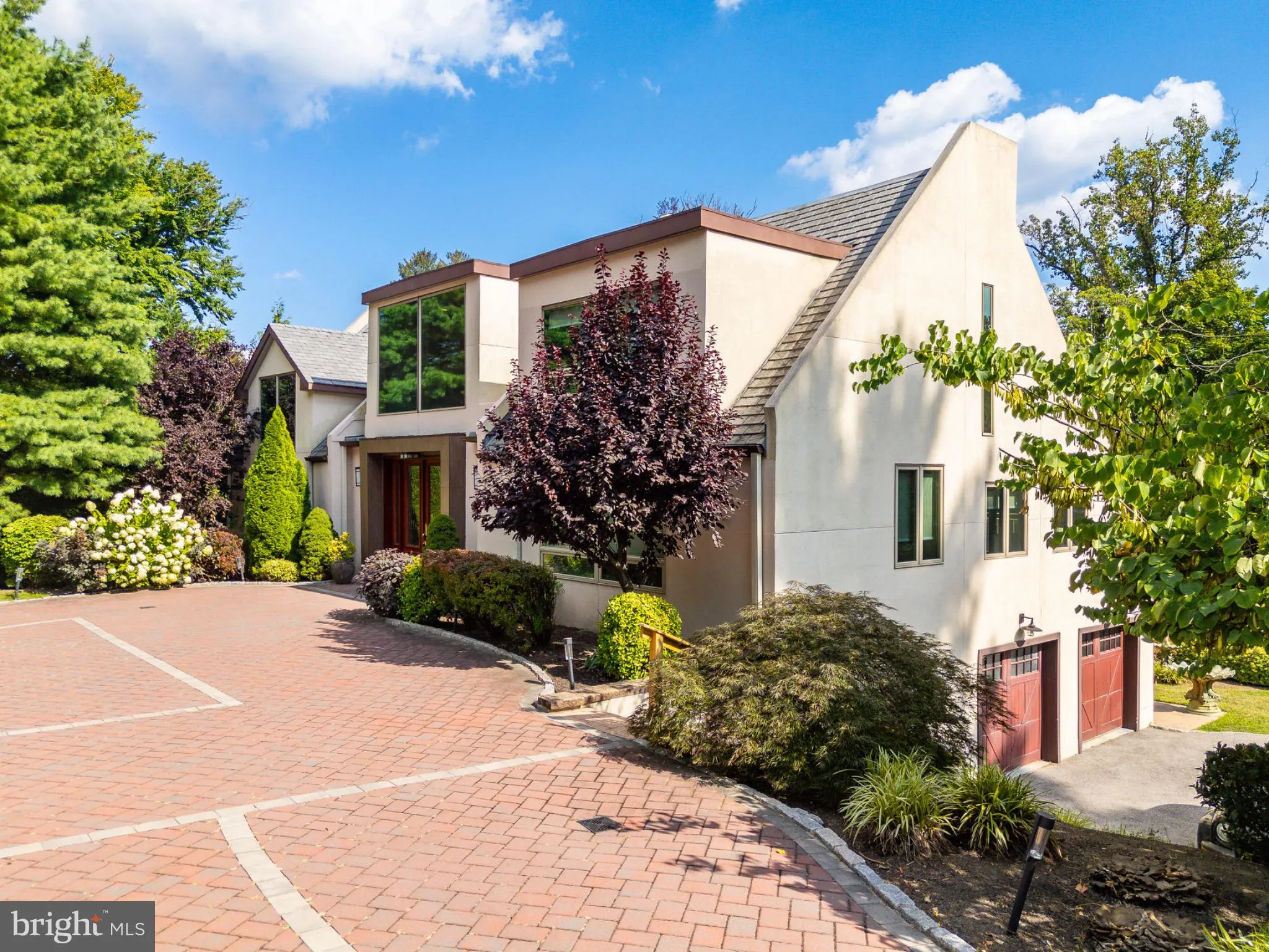 Gladwyne, Pennsylvania 19035, United States, 3 Bedrooms Bedrooms, ,4 BathroomsBathrooms,Residential,Active,191710