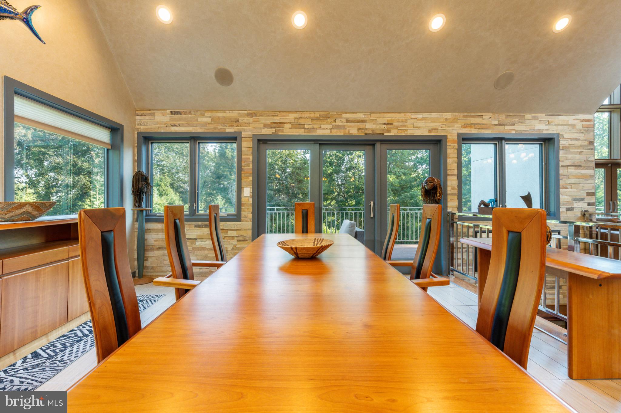 GLADWYNE - Residential