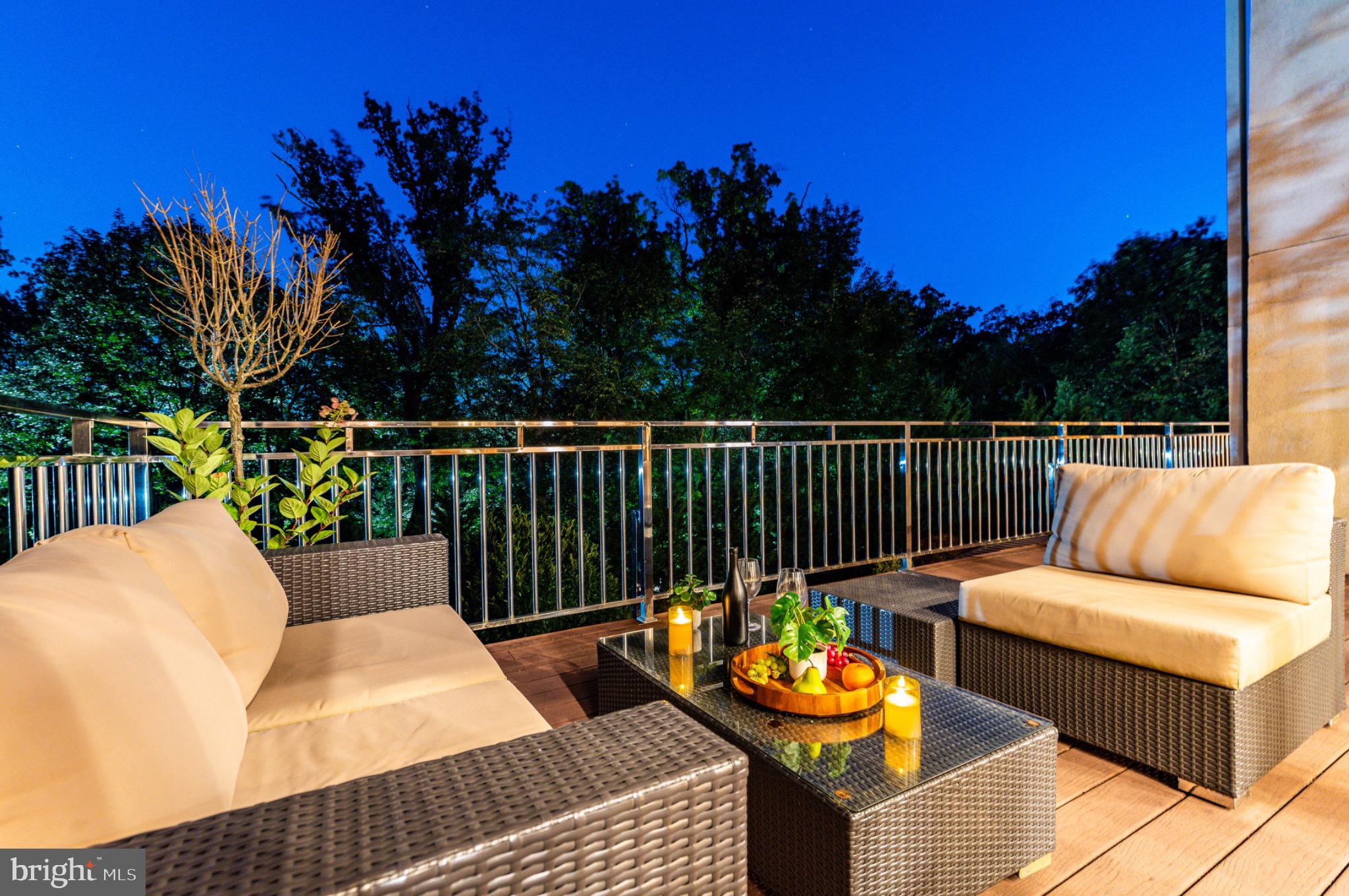 GLADWYNE - Residential