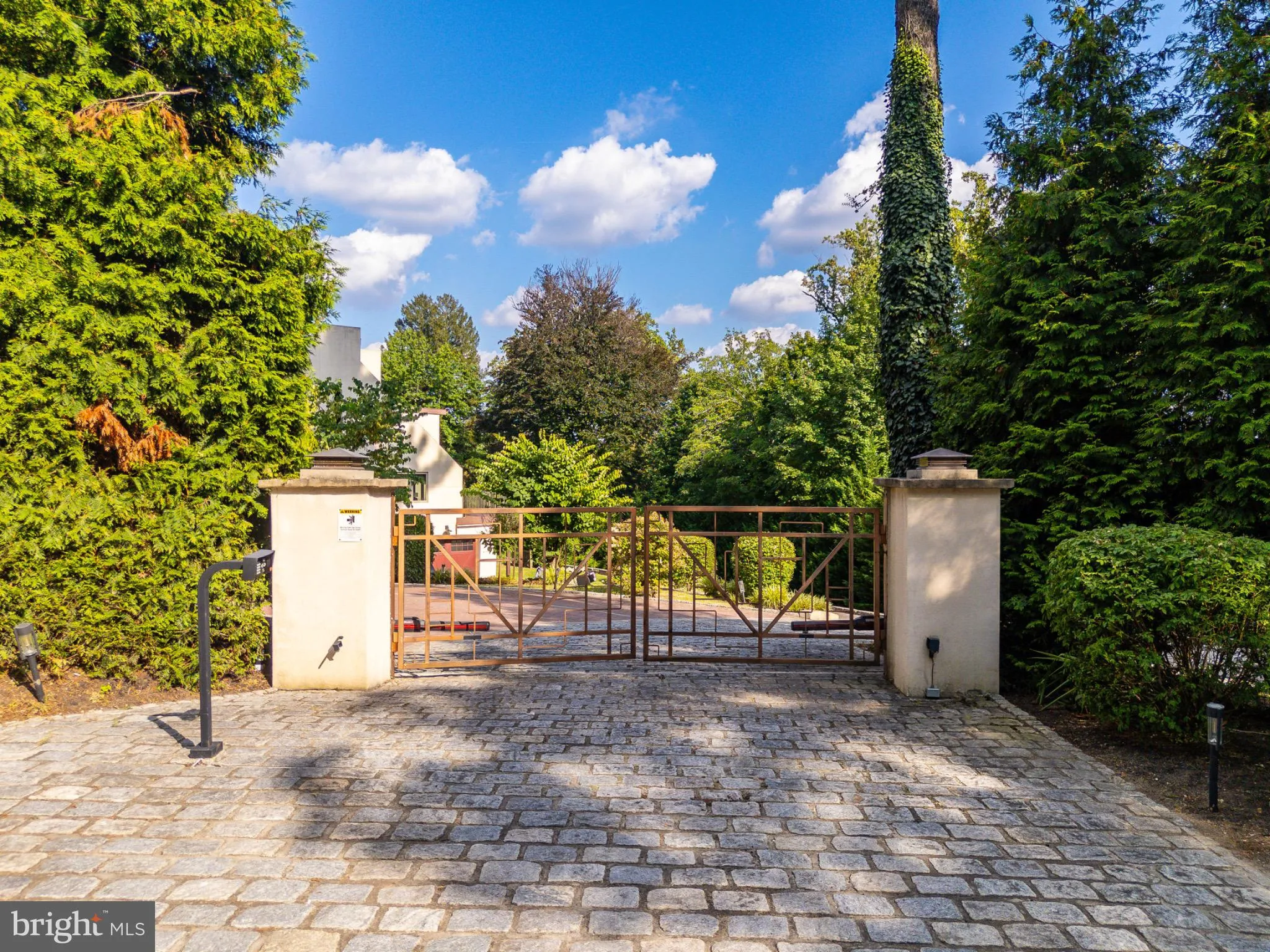 Gladwyne, Pennsylvania 19035, United States, 3 Bedrooms Bedrooms, ,4 BathroomsBathrooms,Residential,Active,191710