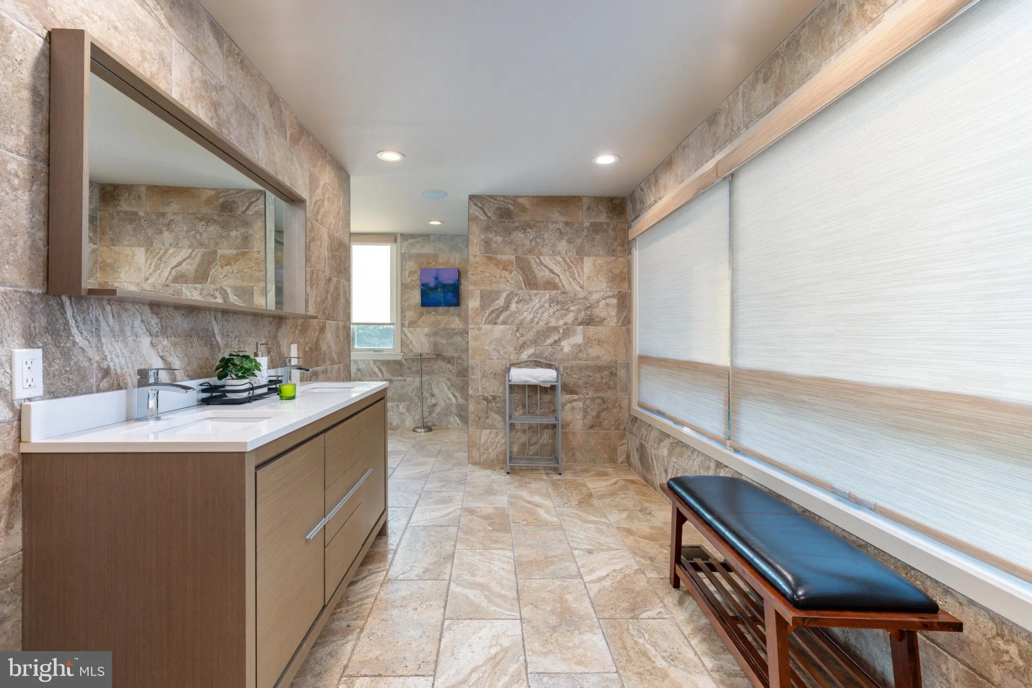 Gladwyne, Pennsylvania 19035, United States, 3 Bedrooms Bedrooms, ,4 BathroomsBathrooms,Residential,Active,191710