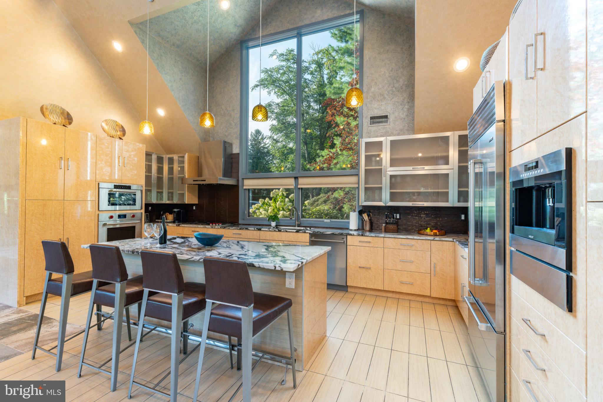 GLADWYNE - Residential