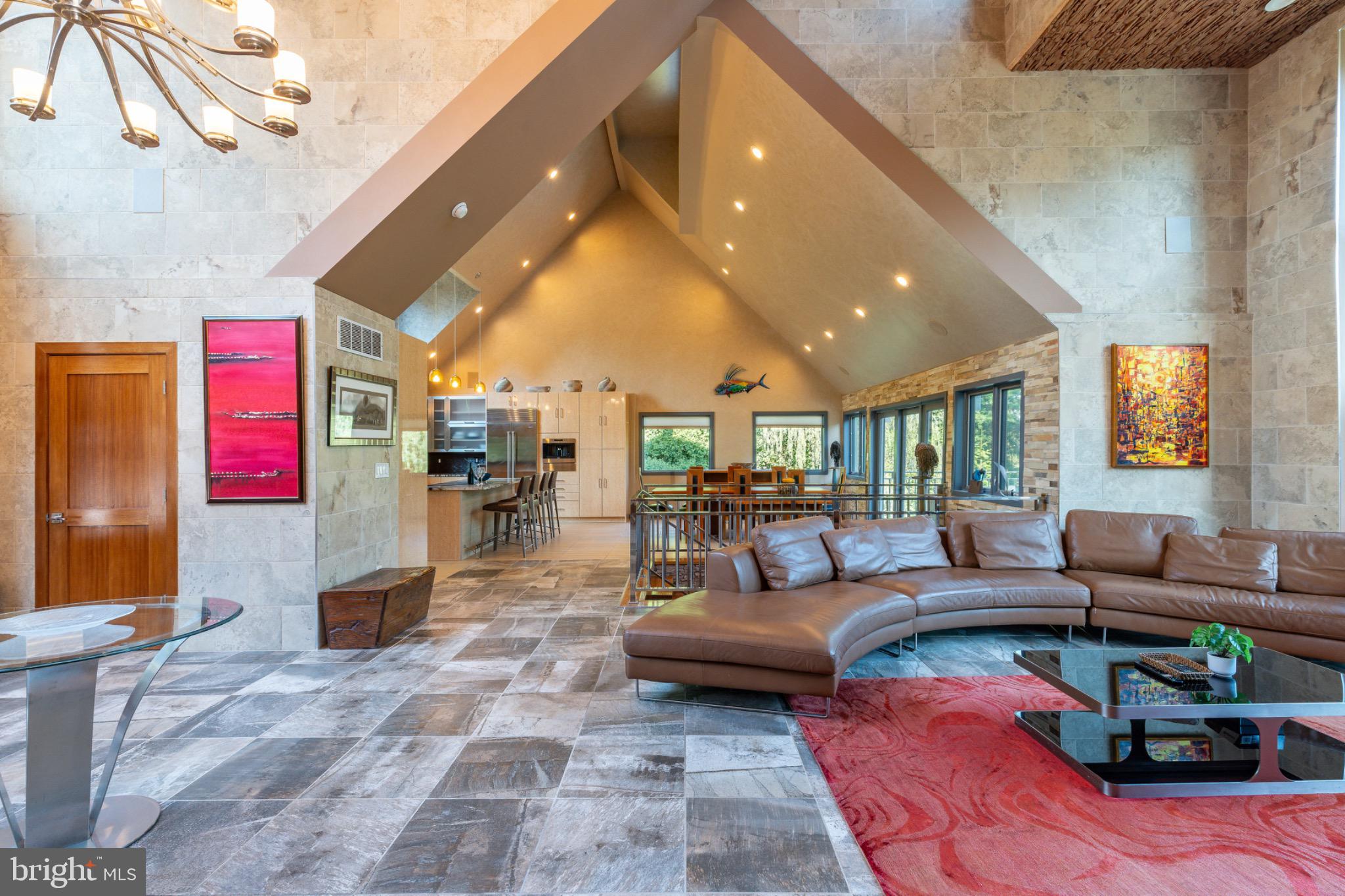 GLADWYNE - Residential