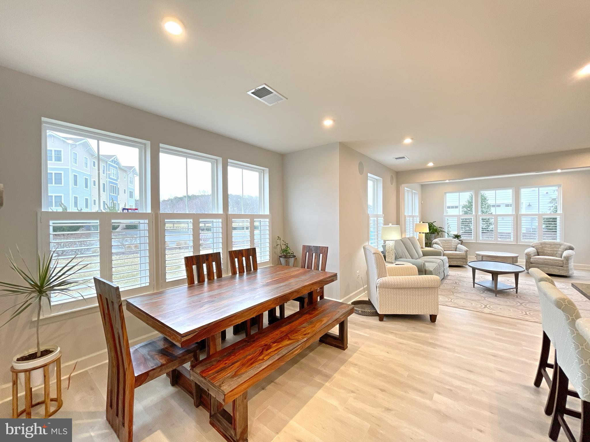 BAYSIDE - Residential