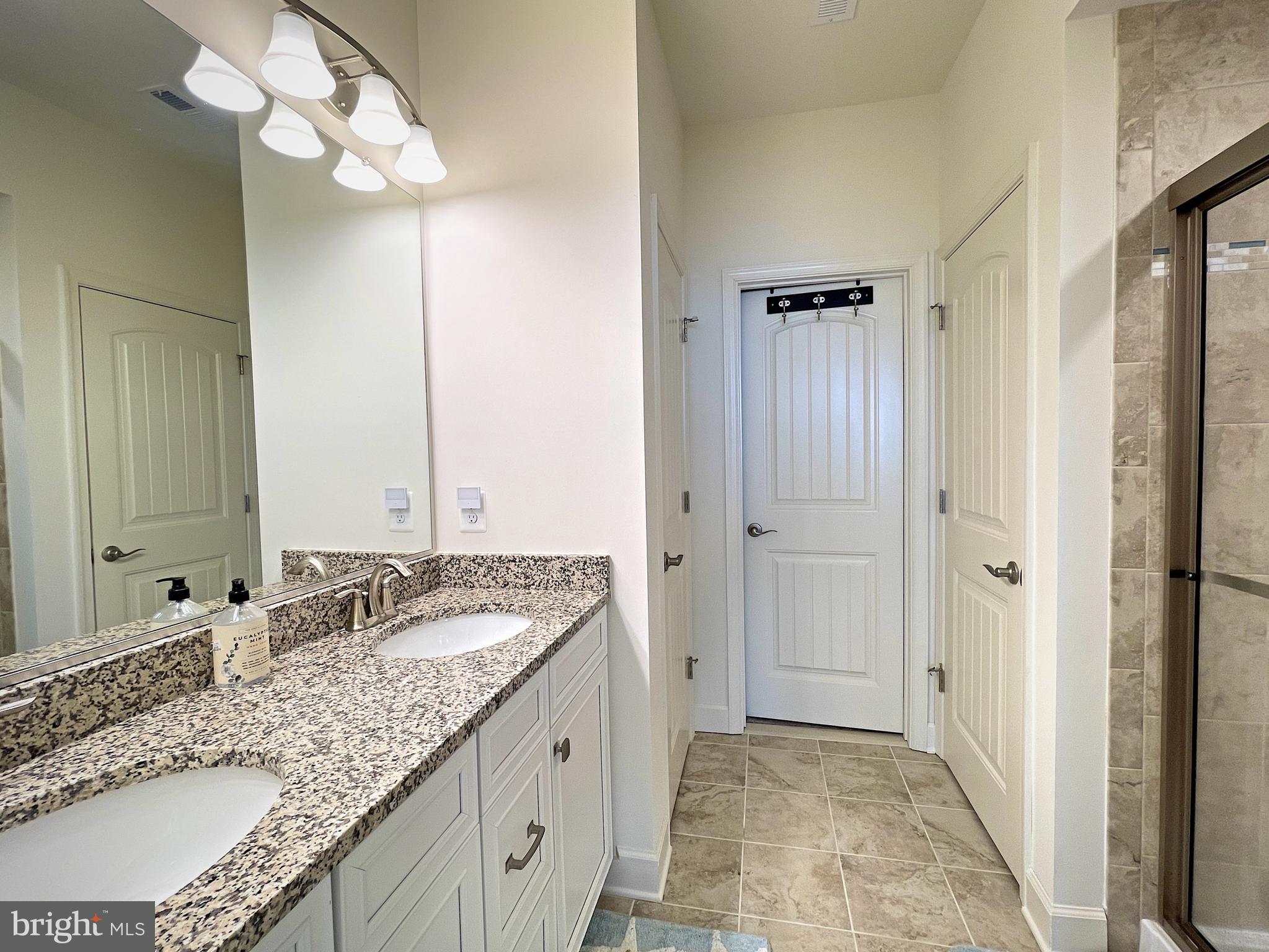 BAYSIDE - Residential