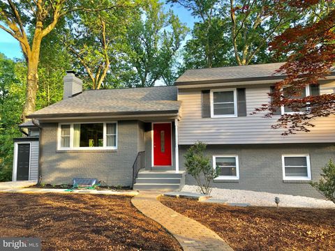 407 MACARTHUR AVENUE NE VIENNA VA 22180