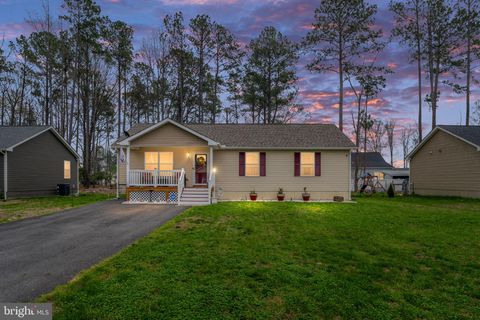 78 RUSTIC LANE COLONIAL BEACH VA 22443