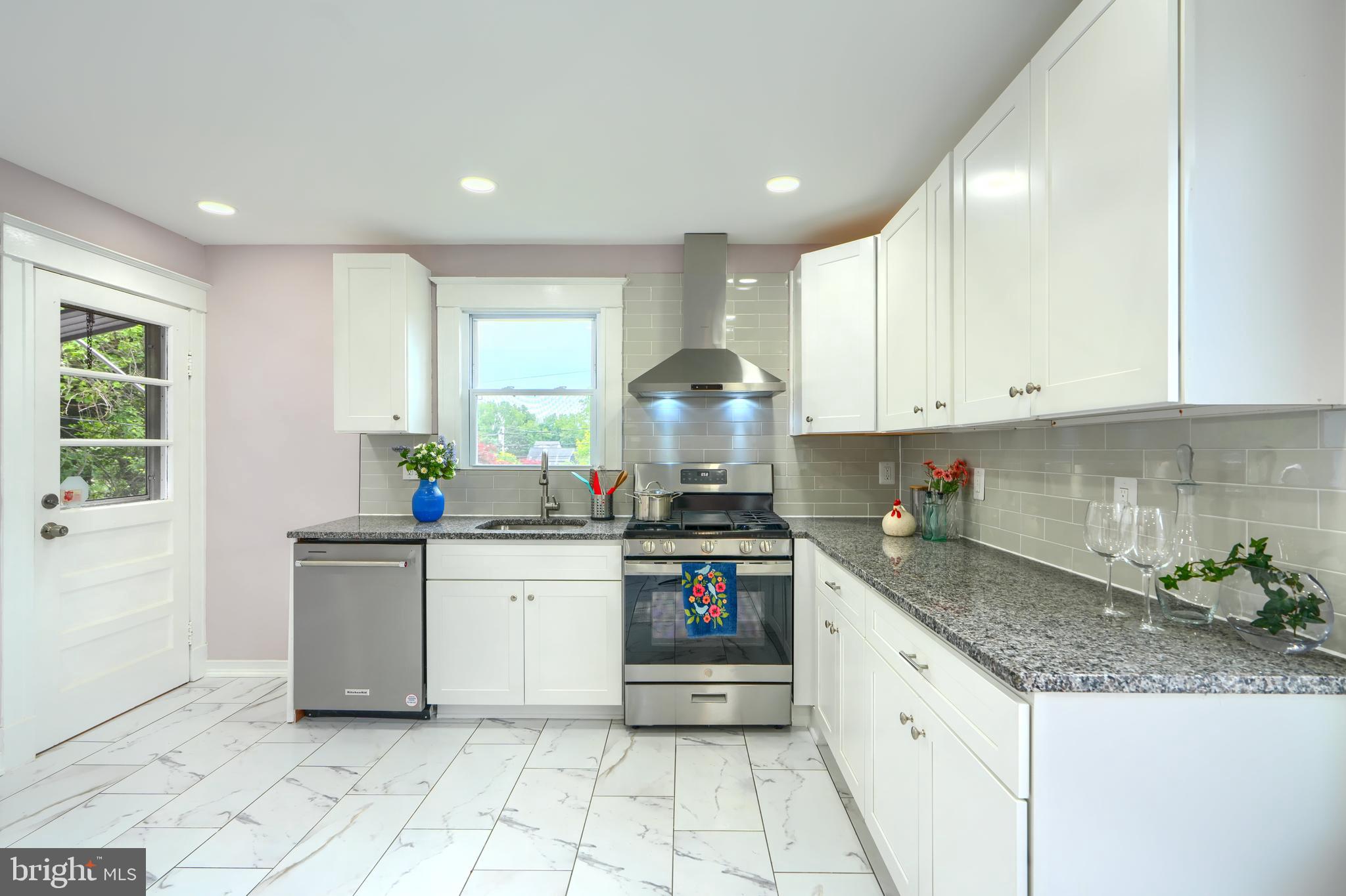 HAMILTON HEIGHTS - Residential