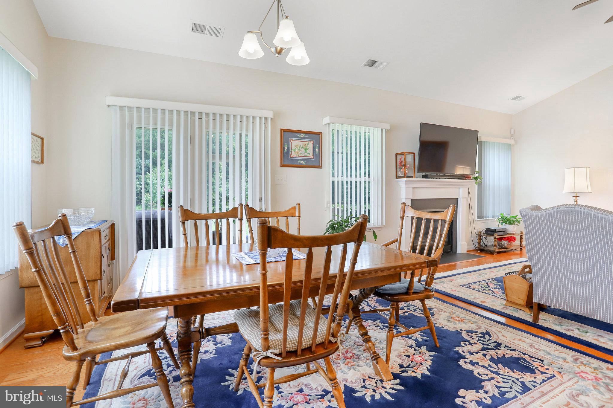 CENTRAL PARKE COLONIAL CHARLES - Residential