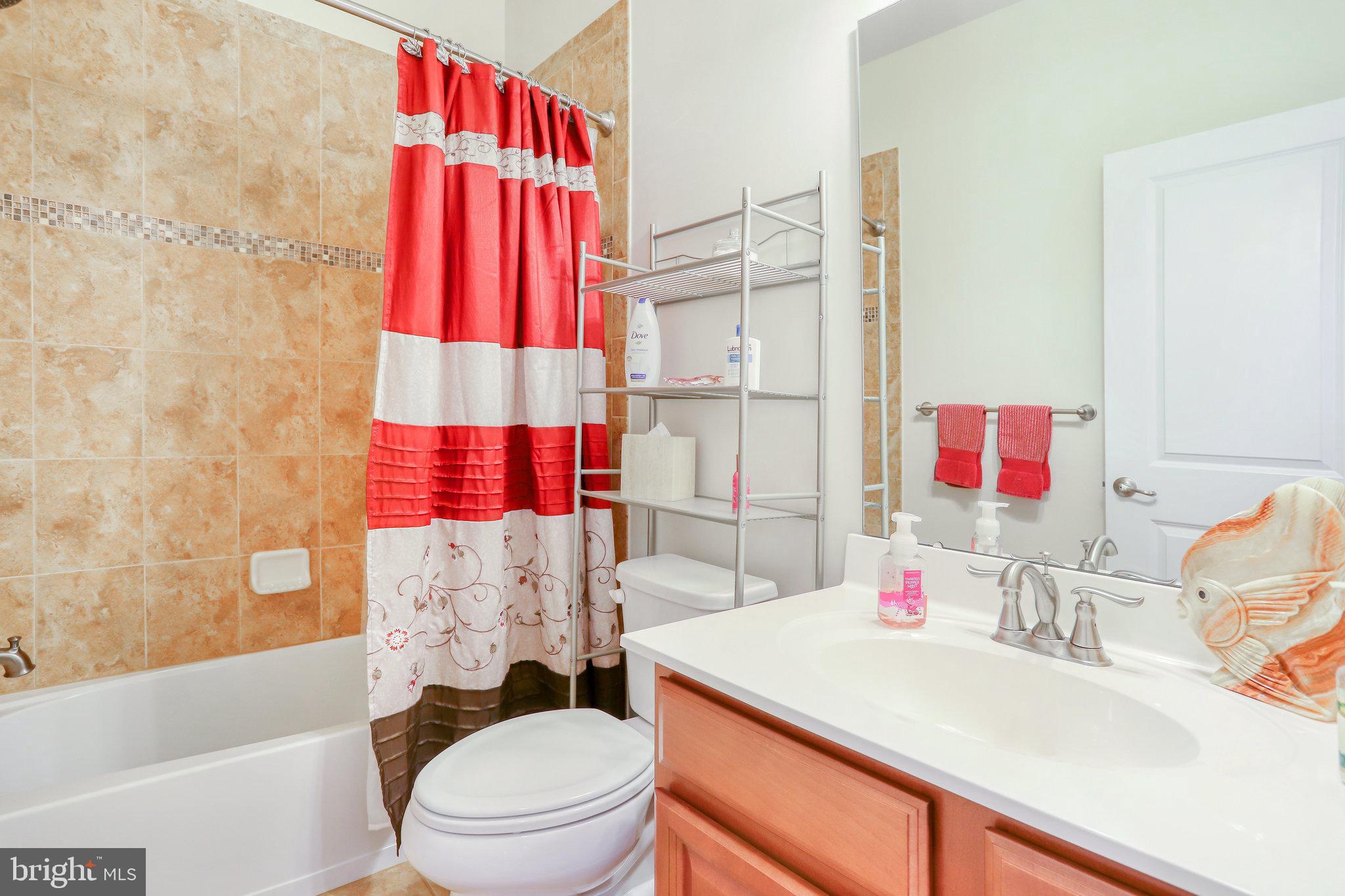 CENTRAL PARKE COLONIAL CHARLES - Residential