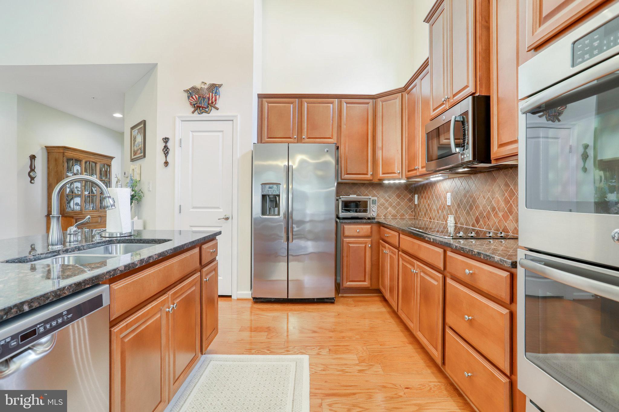 CENTRAL PARKE COLONIAL CHARLES - Residential