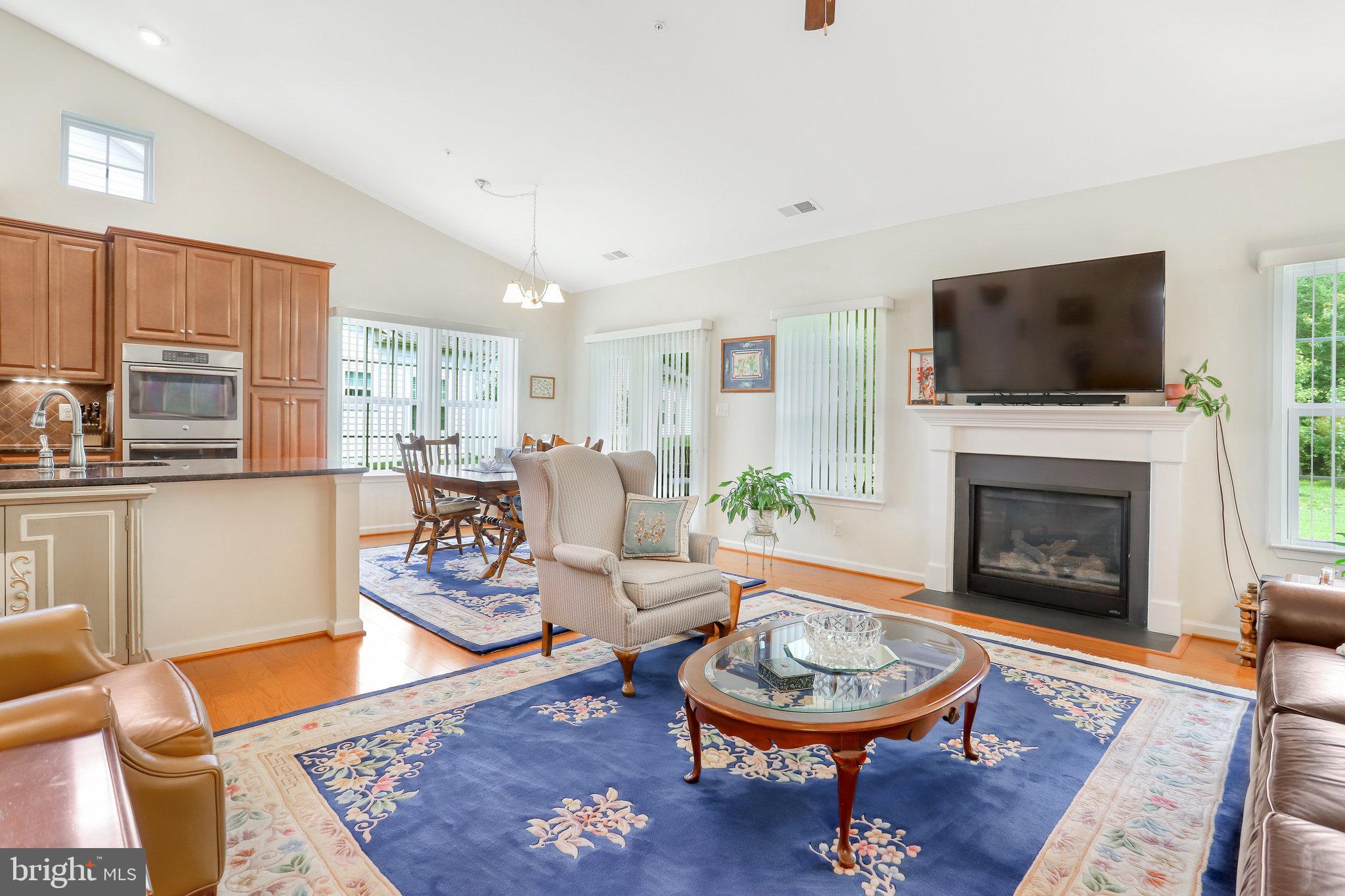 CENTRAL PARKE COLONIAL CHARLES - Residential