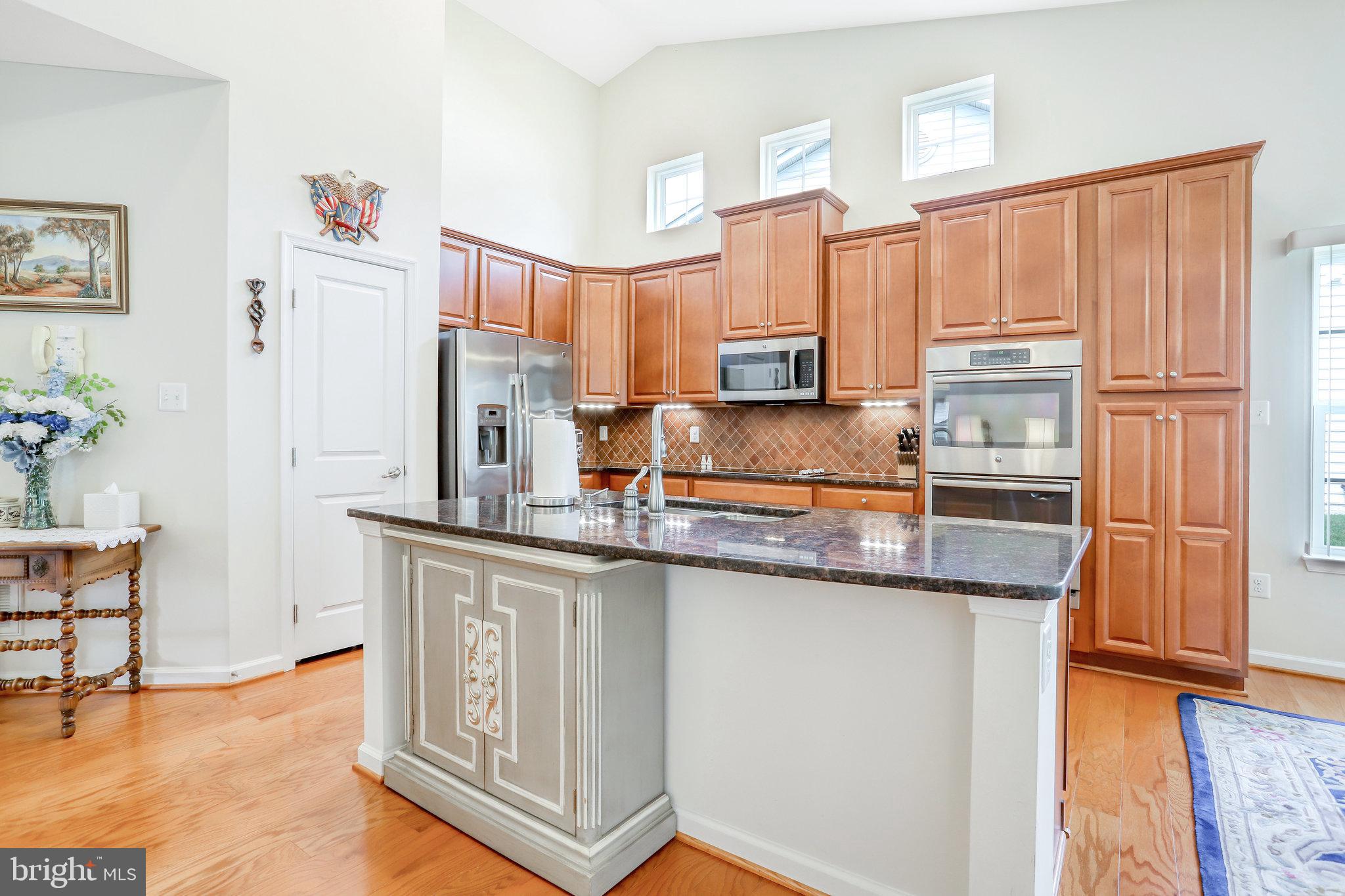 CENTRAL PARKE COLONIAL CHARLES - Residential