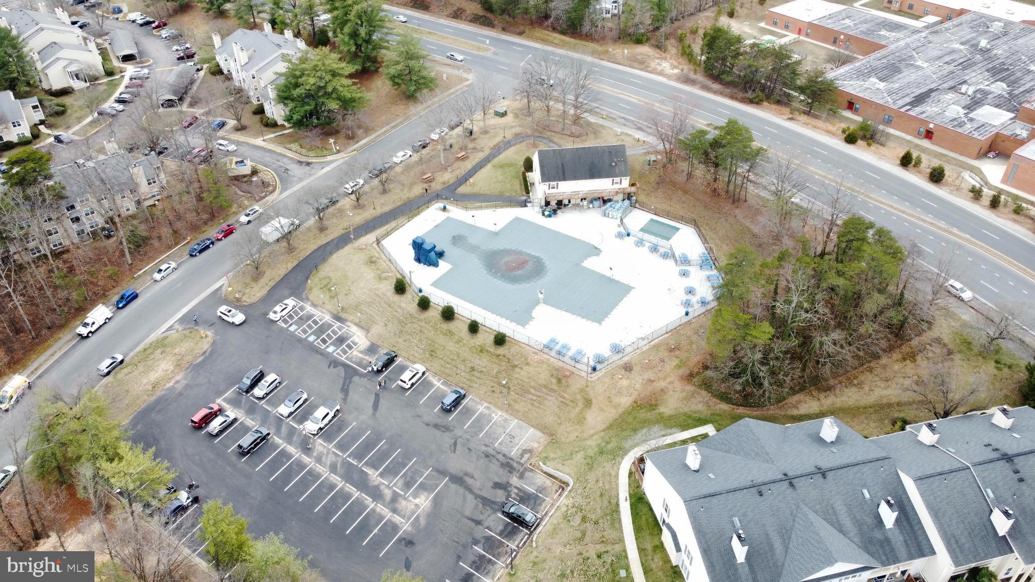 HAMPTON HOUSE - Residential