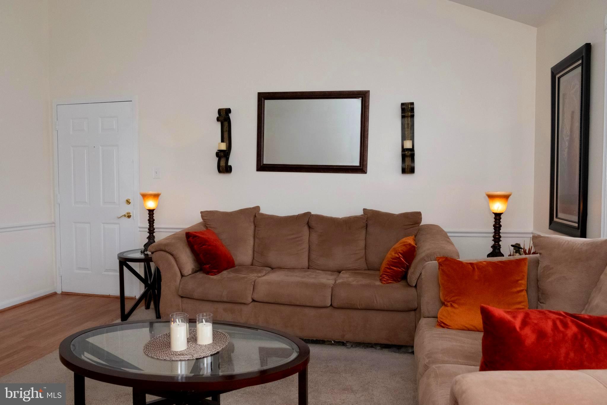 HAMPTON HOUSE - Residential