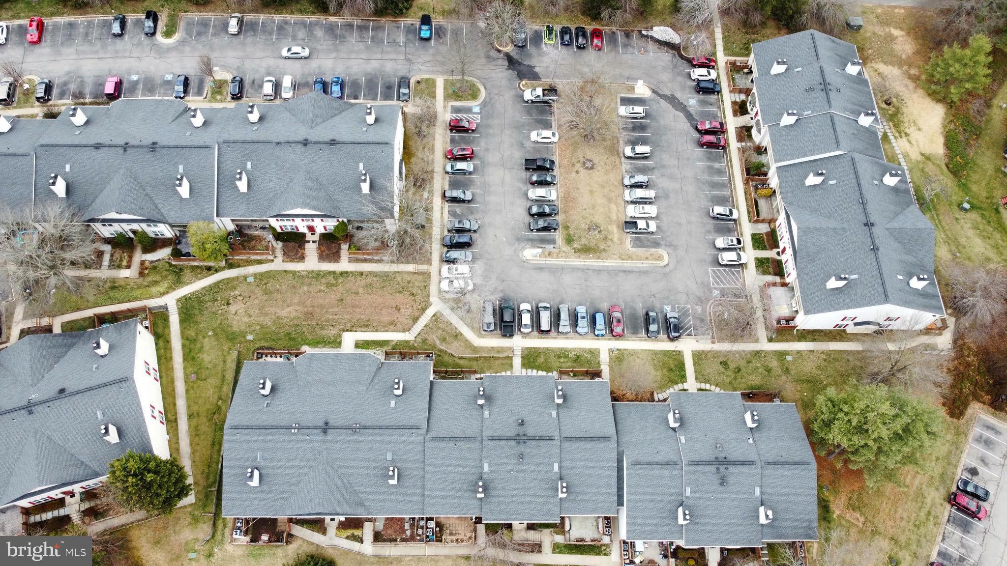 HAMPTON HOUSE - Residential