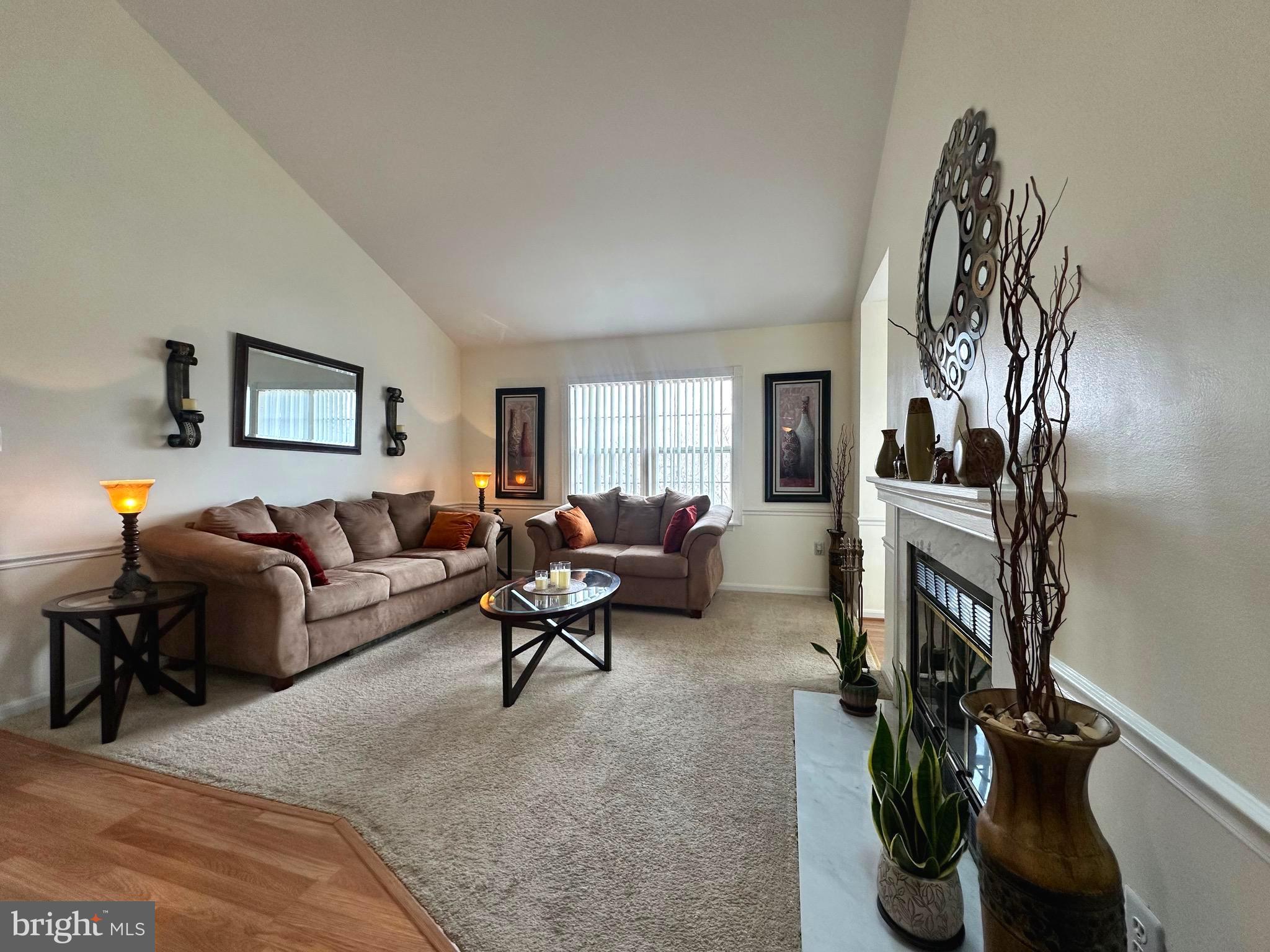 HAMPTON HOUSE - Residential