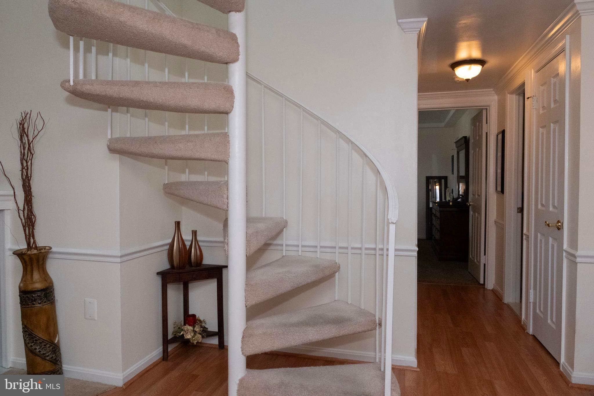 HAMPTON HOUSE - Residential