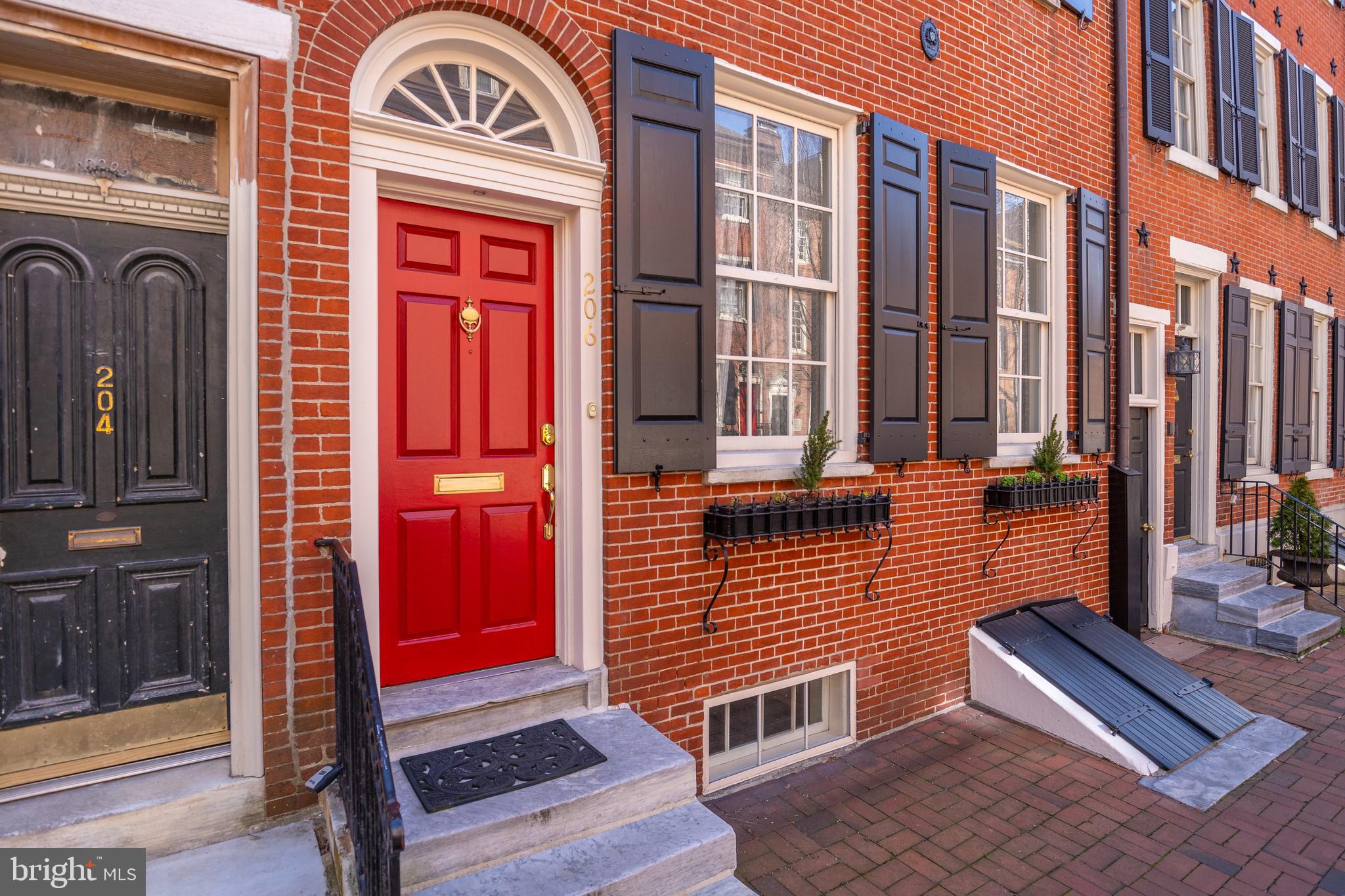 SOCIETY HILL - Residential